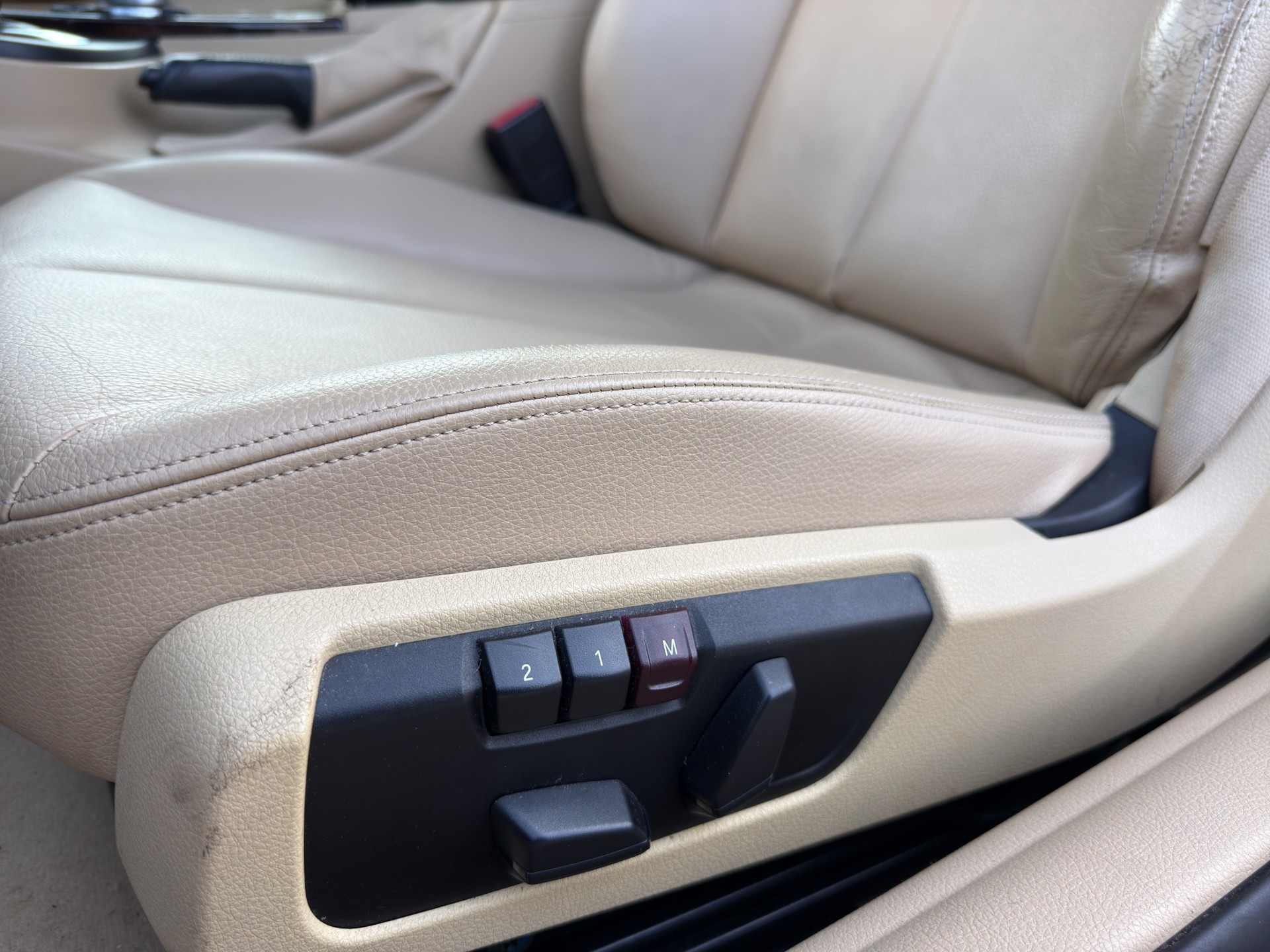 BMW 420d Cabriolet Steptronic-image-12
