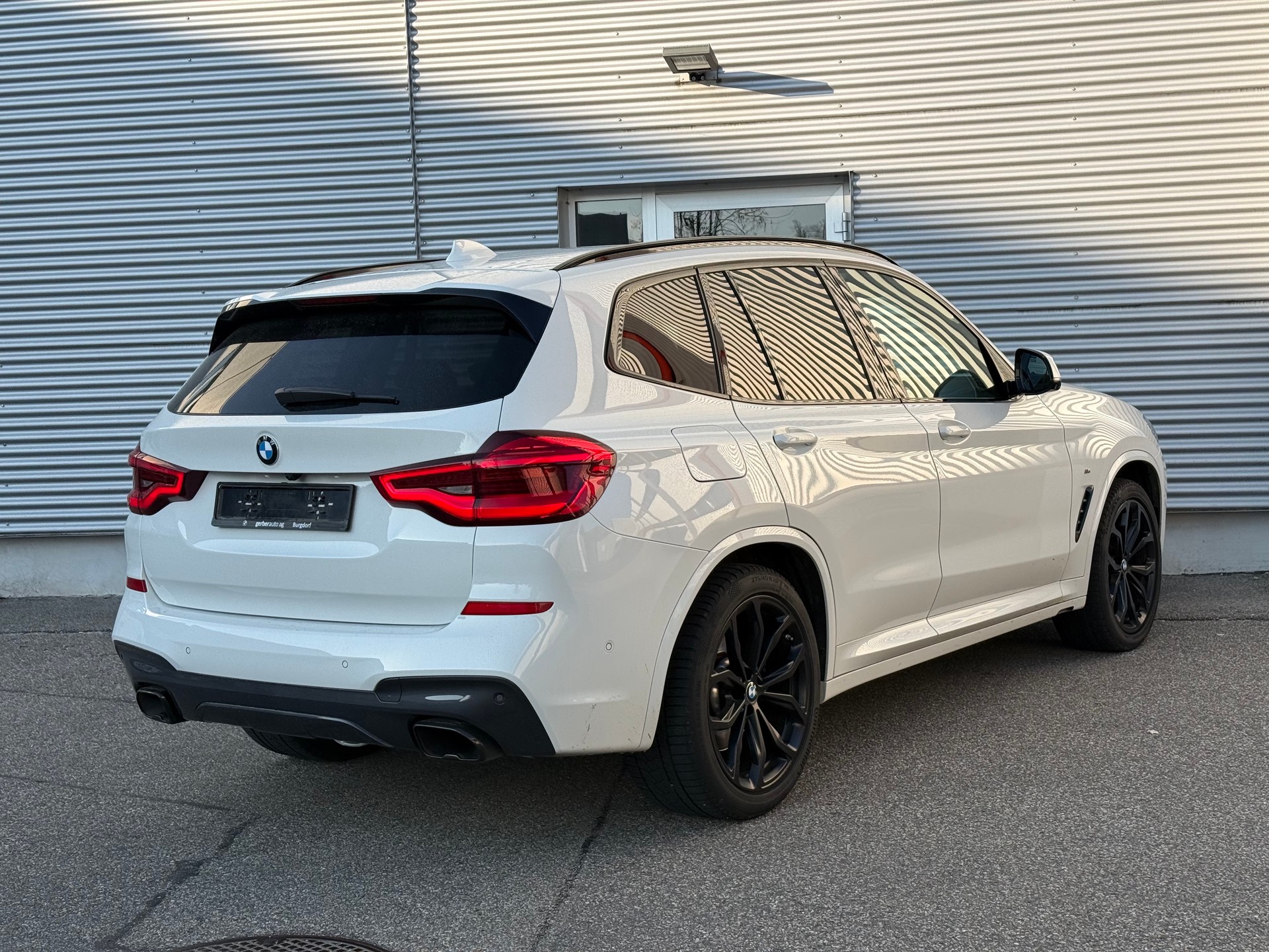 BMW X3 M40d 48V Steptronic Individual-showroom-element-1
