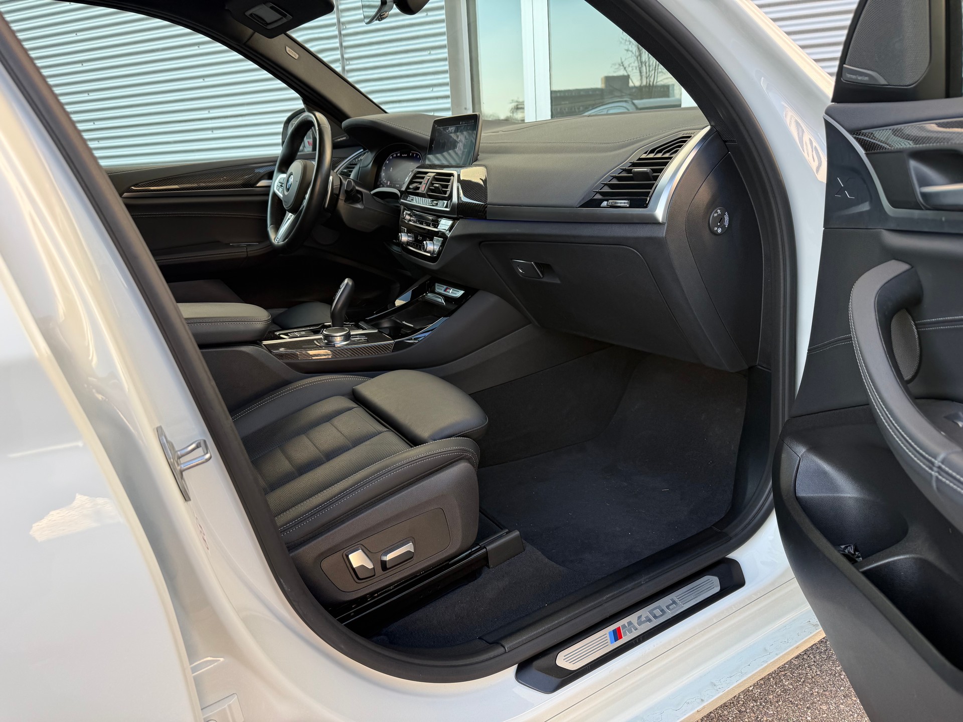 BMW X3 M40d 48V Steptronic Individual-showroom-element-2