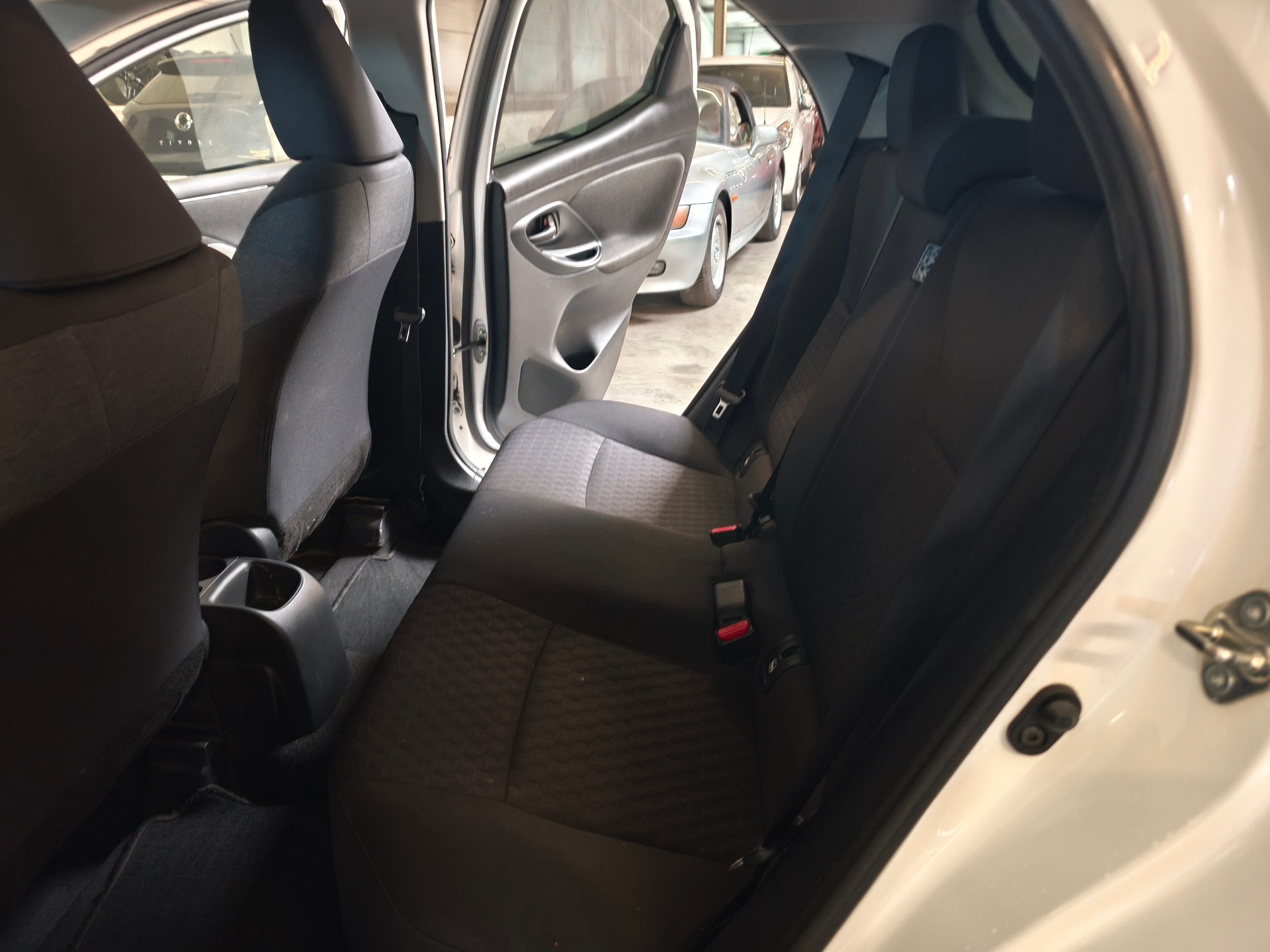 TOYOTA Yaris 1.5 Trend-image-10