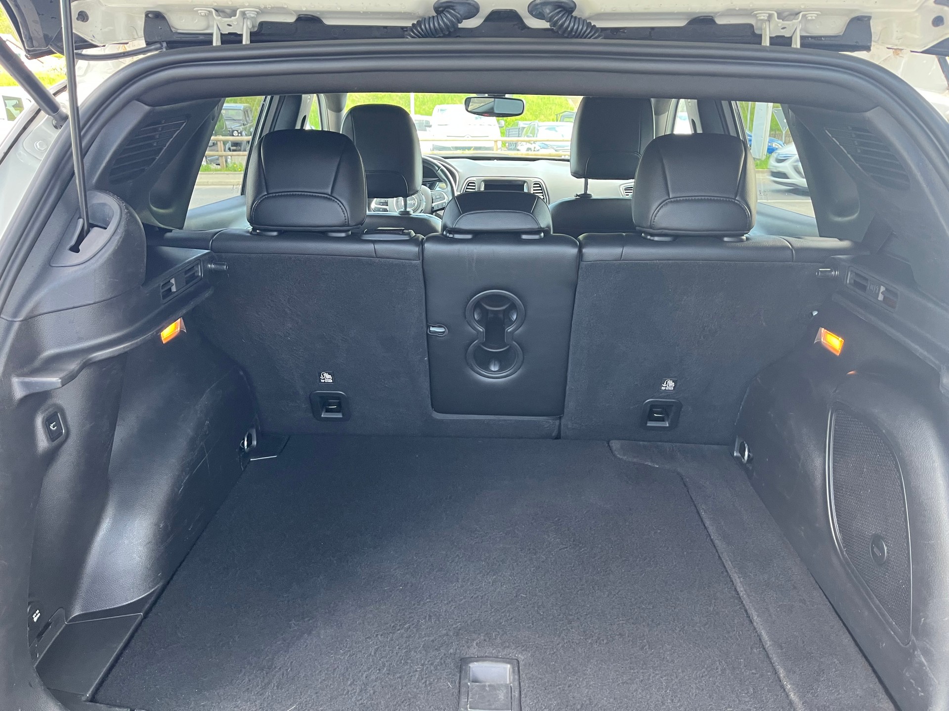 JEEP Compass 1.3 T PHEV S AWD-image-7