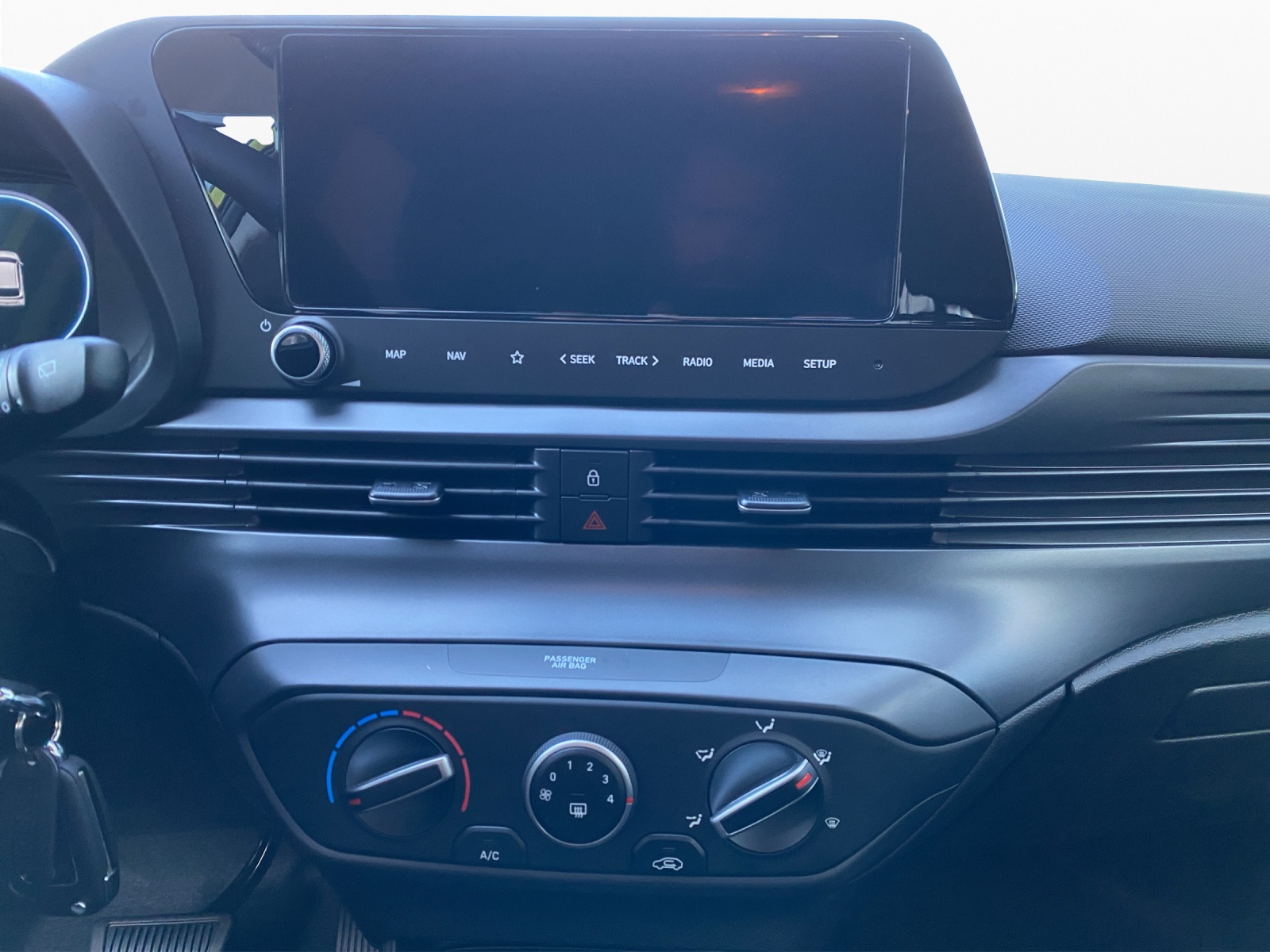 HYUNDAI i20 1.0 T-GDi Origo-image-14
