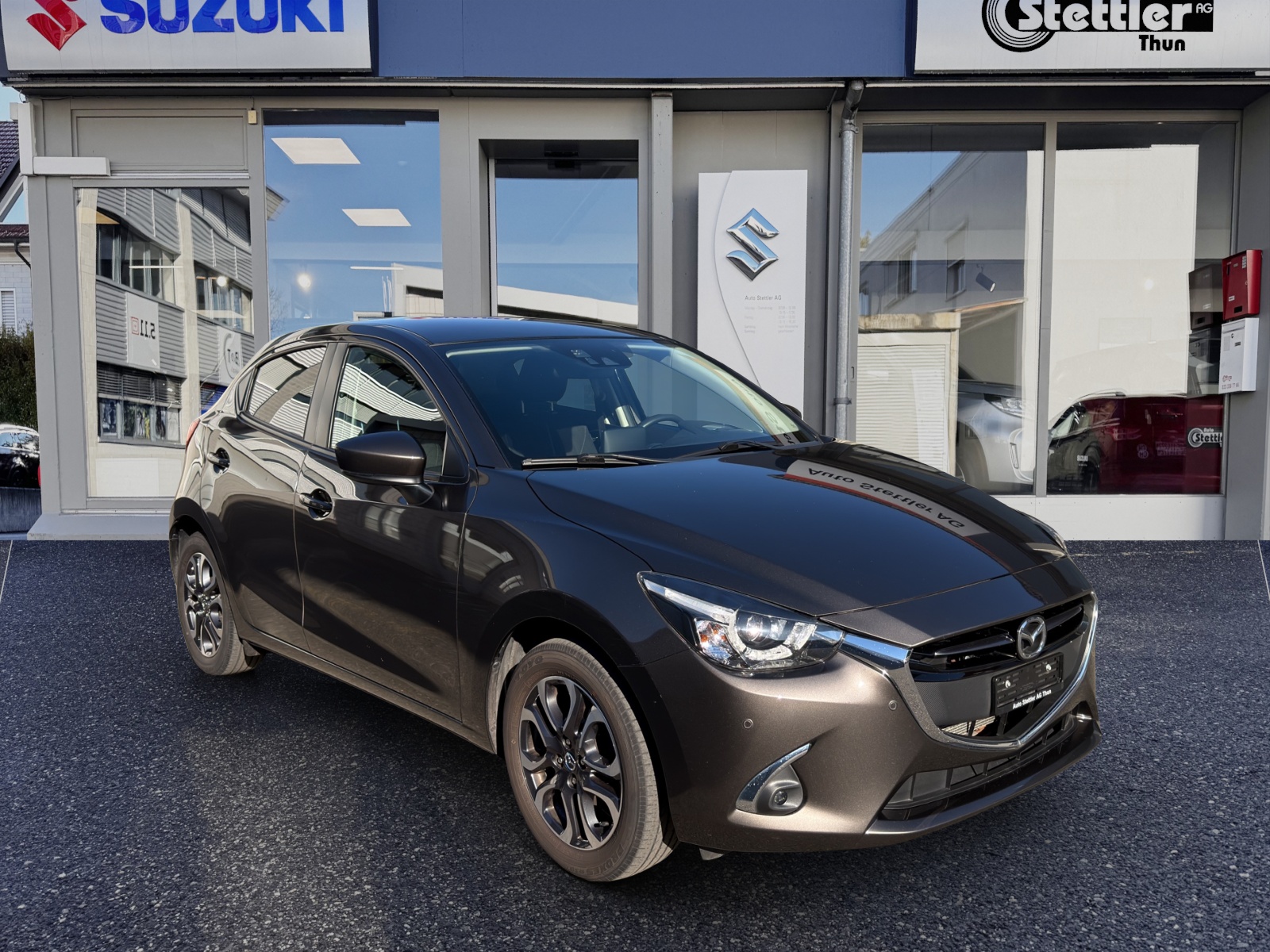 MAZDA 2 SKYACTIV-G 115 Revolution-image-7