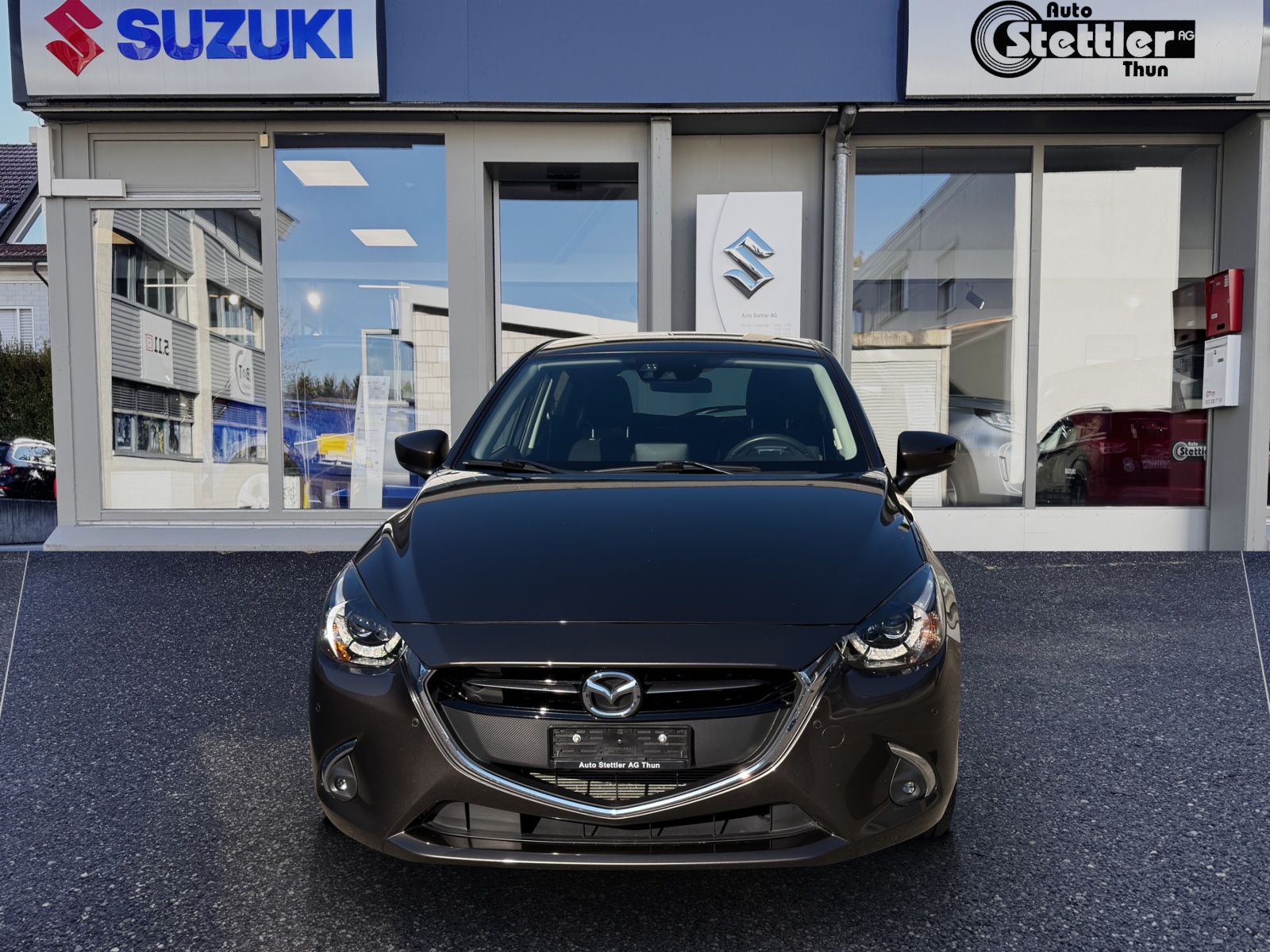 MAZDA 2 SKYACTIV-G 115 Revolution-showroom-element-1