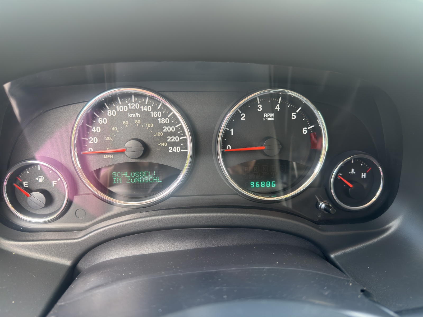 JEEP Compass 2.4 Limited CVT-image-9