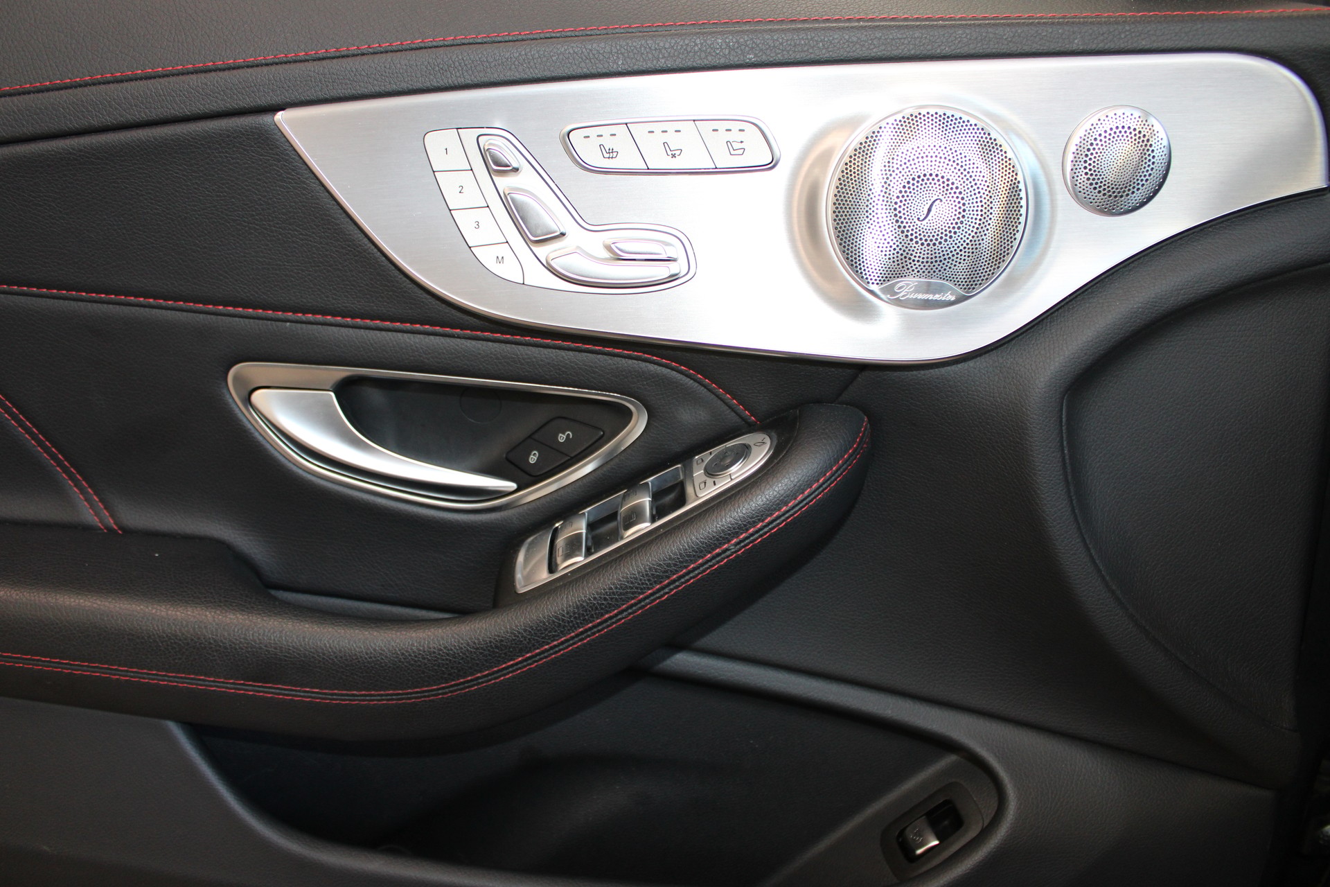 MERCEDES-BENZ C 43 Cabriolet AMG 4Matic 9G-Tronic-image-25