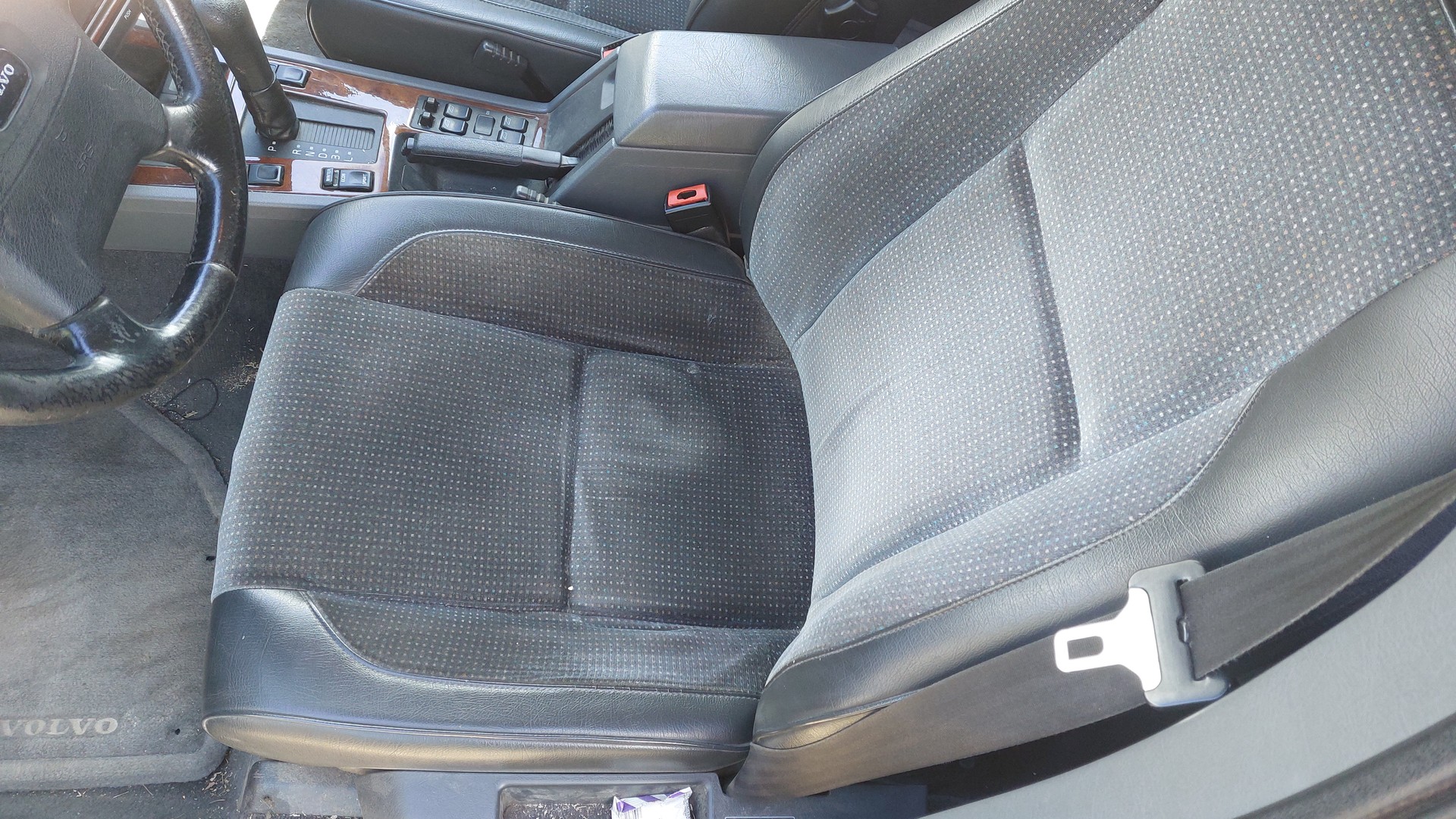 VOLVO 850 T-5-image-13