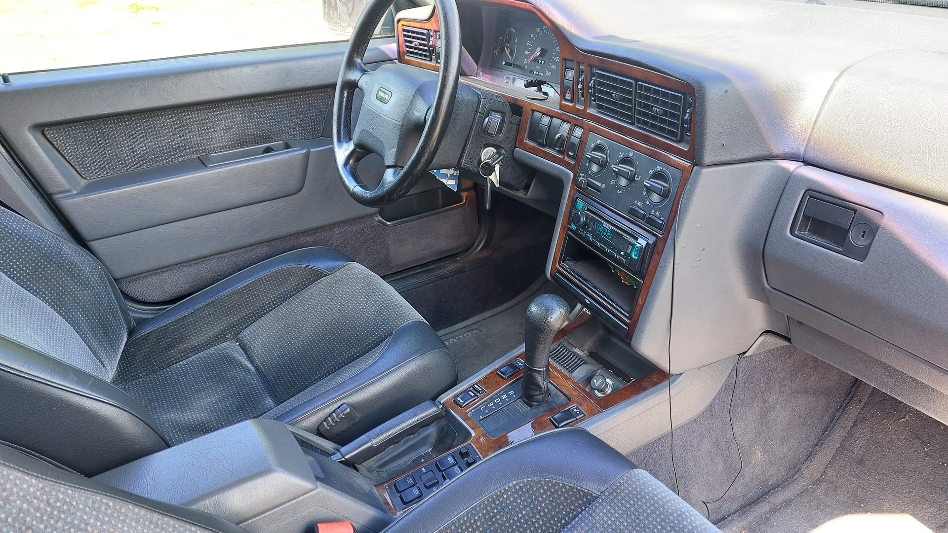 VOLVO 850 T-5-image-9