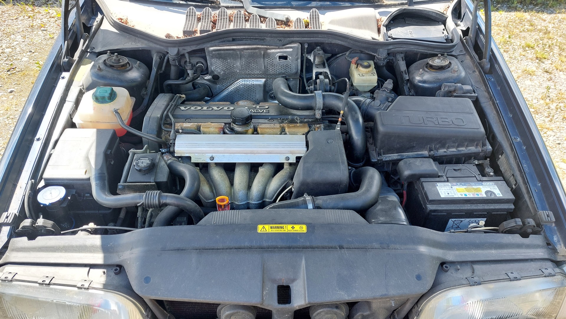 VOLVO 850 T-5-image-14