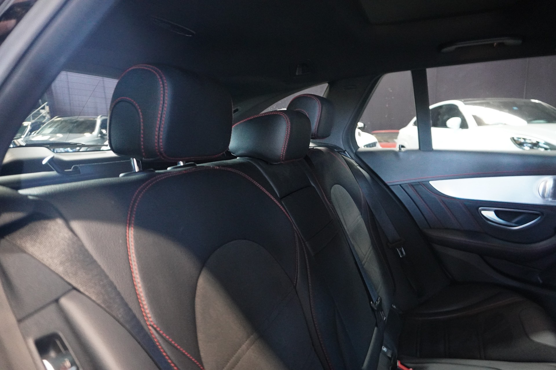 MERCEDES-BENZ C 43 AMG 4Matic 9G-Tronic-image-11