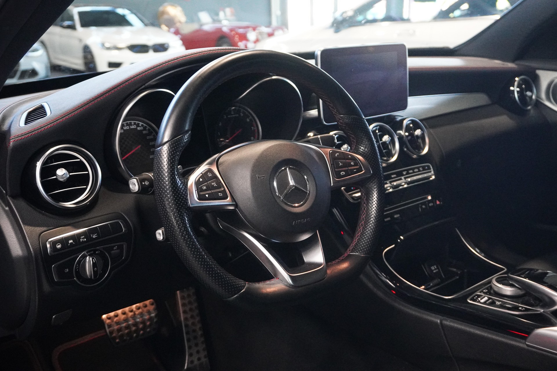 MERCEDES-BENZ C 43 AMG 4Matic 9G-Tronic-image-9