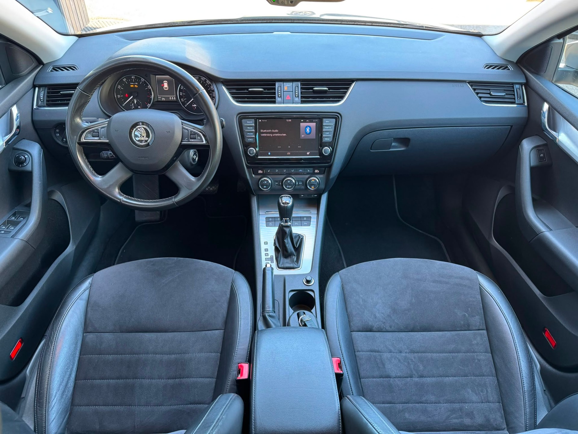 SKODA Octavia Combi 1.8 TSI Elegance 4x4 DSG 1. Hand-image-9