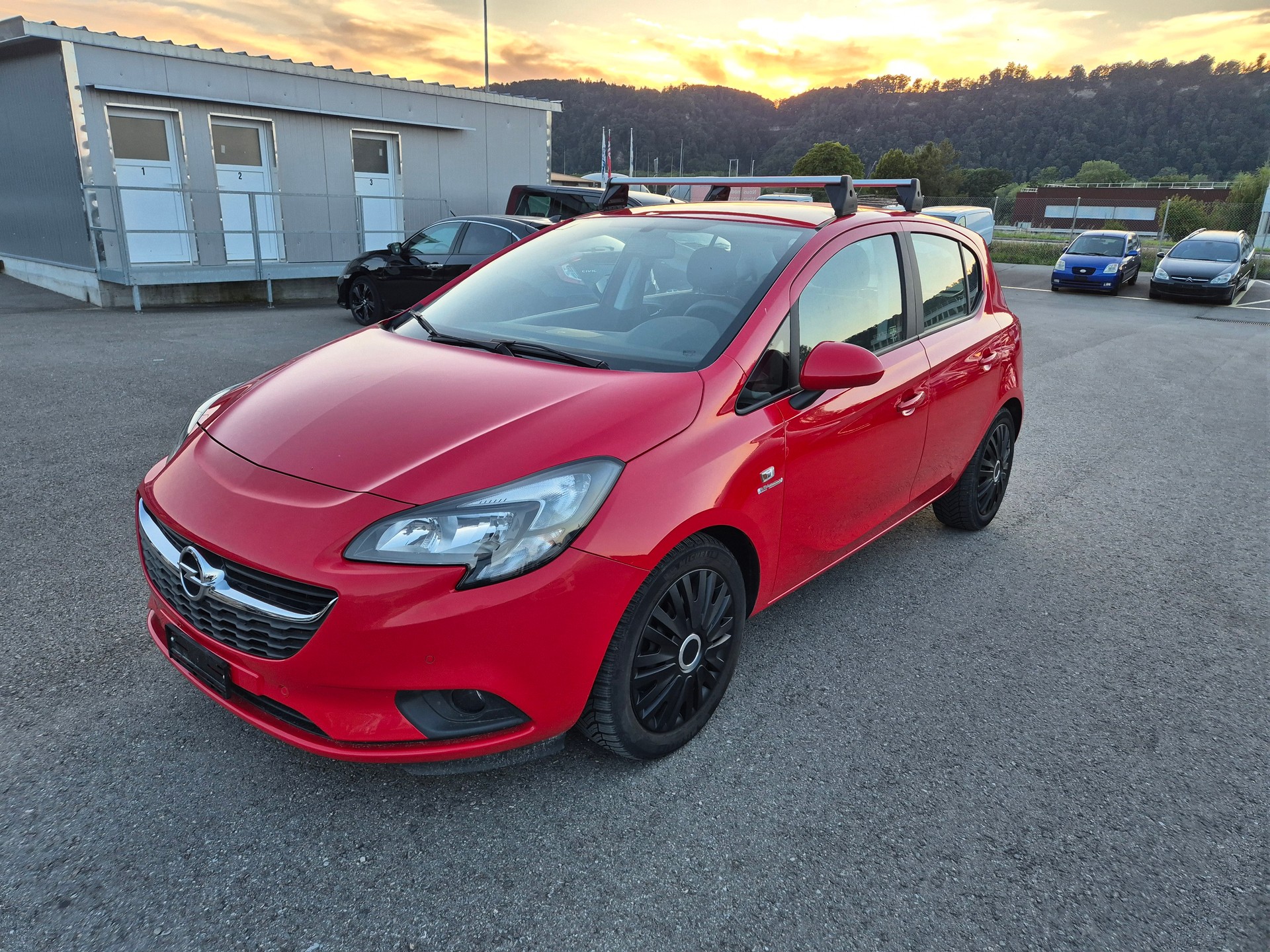 OPEL Corsa 1.4 TP Edition 90 Automatic-image-3