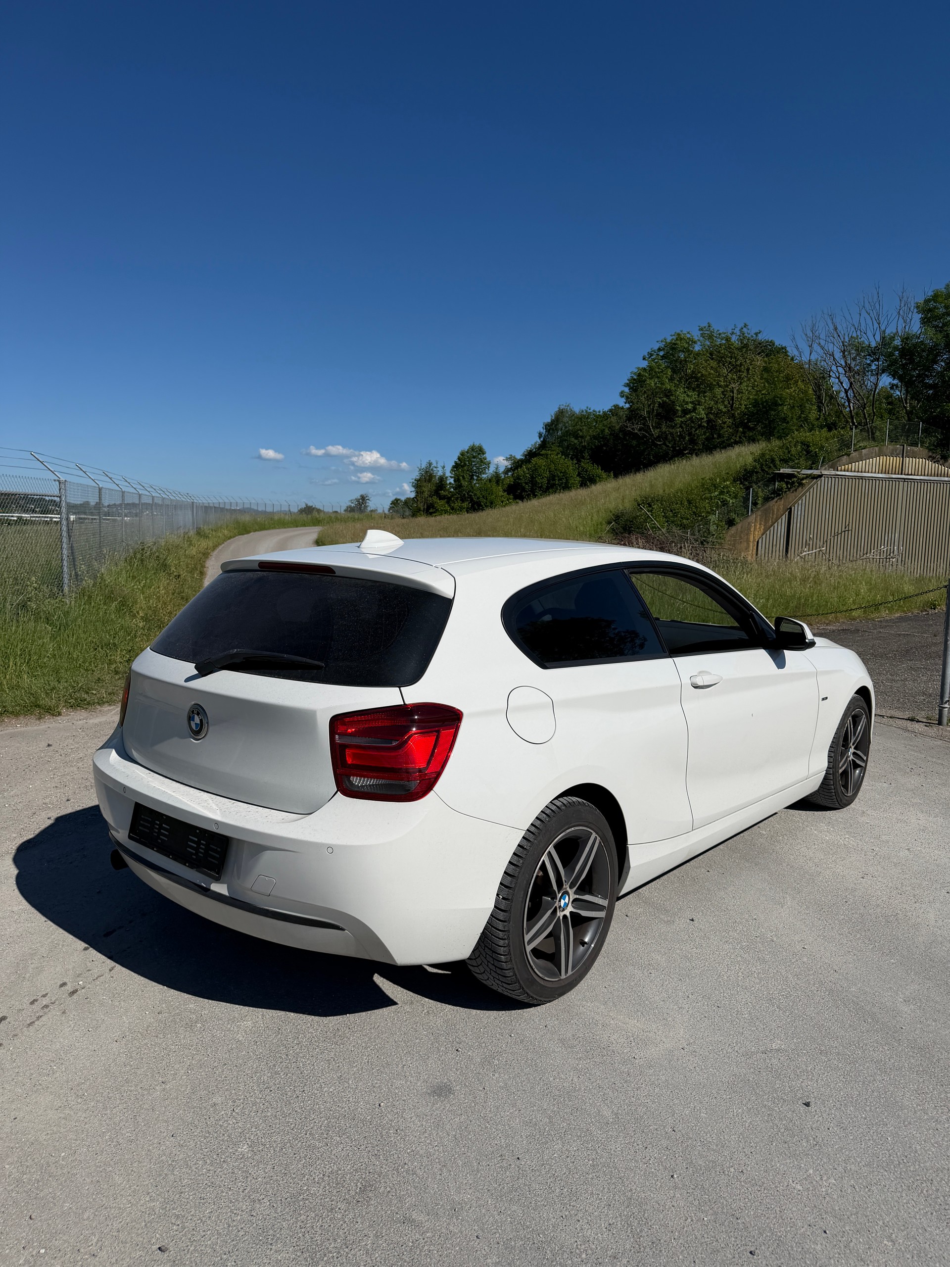 BMW 116i Steptronic-image-6