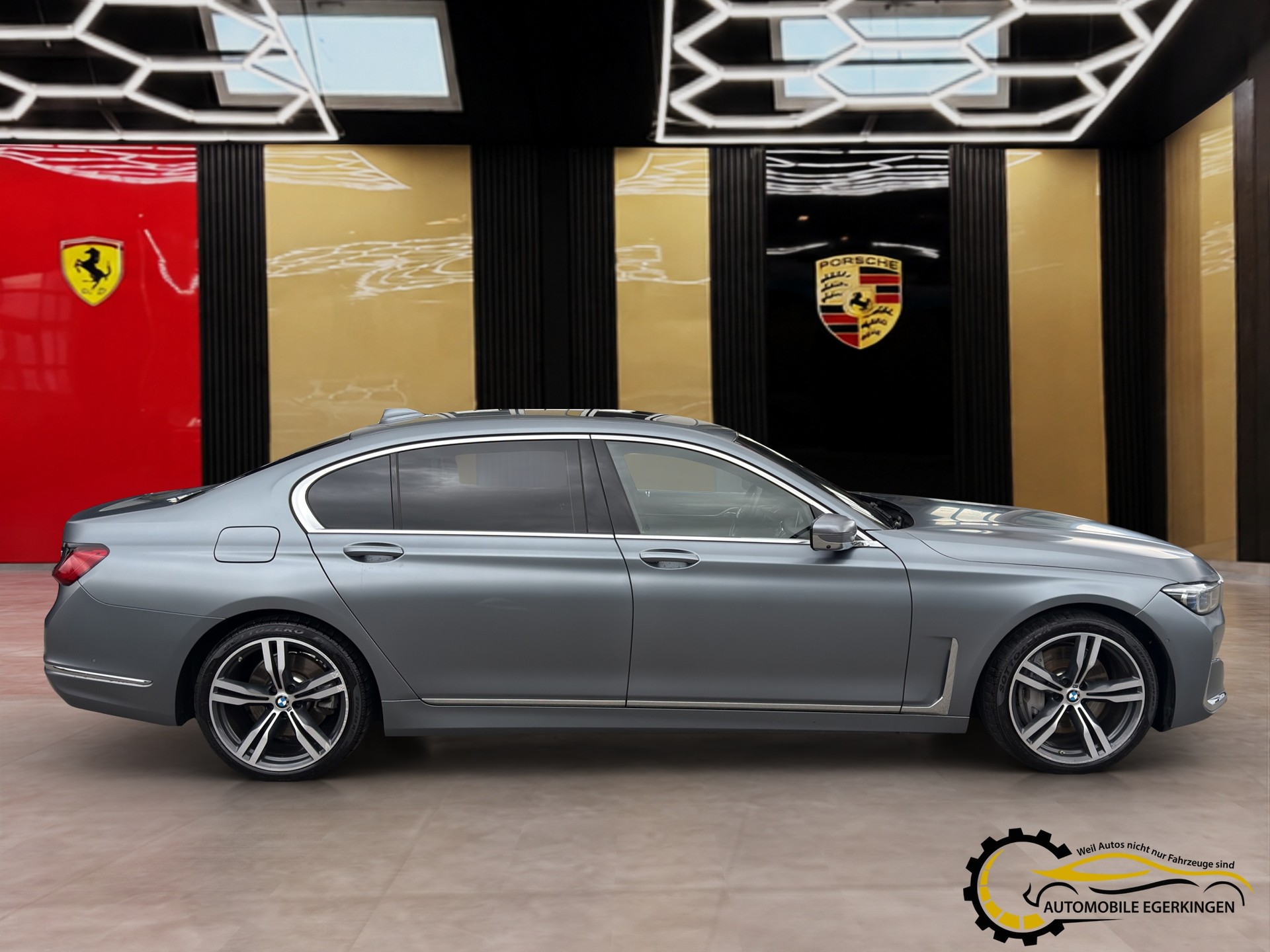 BMW 745Le xDrive Steptronic-showroom-element-3