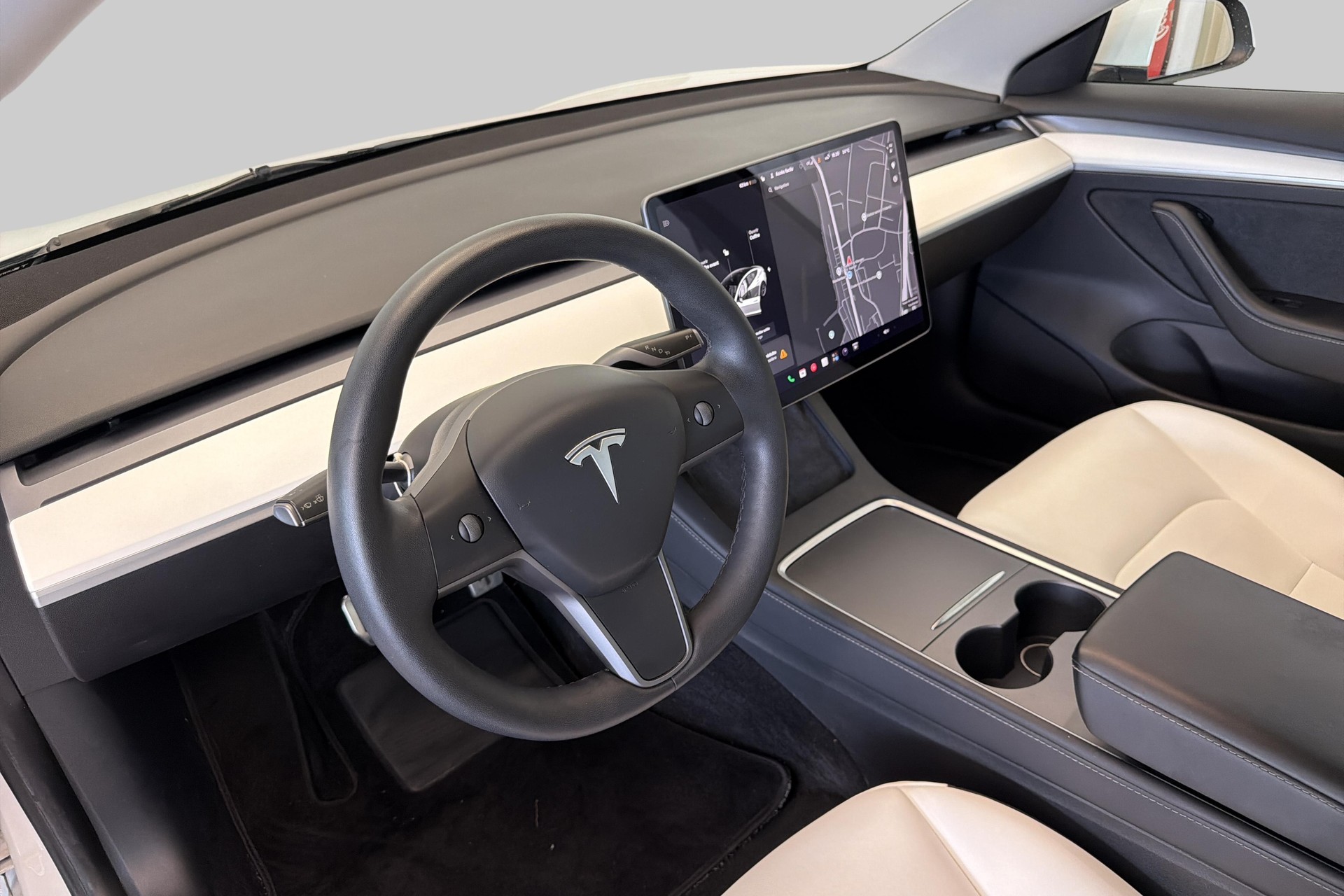 TESLA Model 3 Long Range Dual Motor AWD-image-8