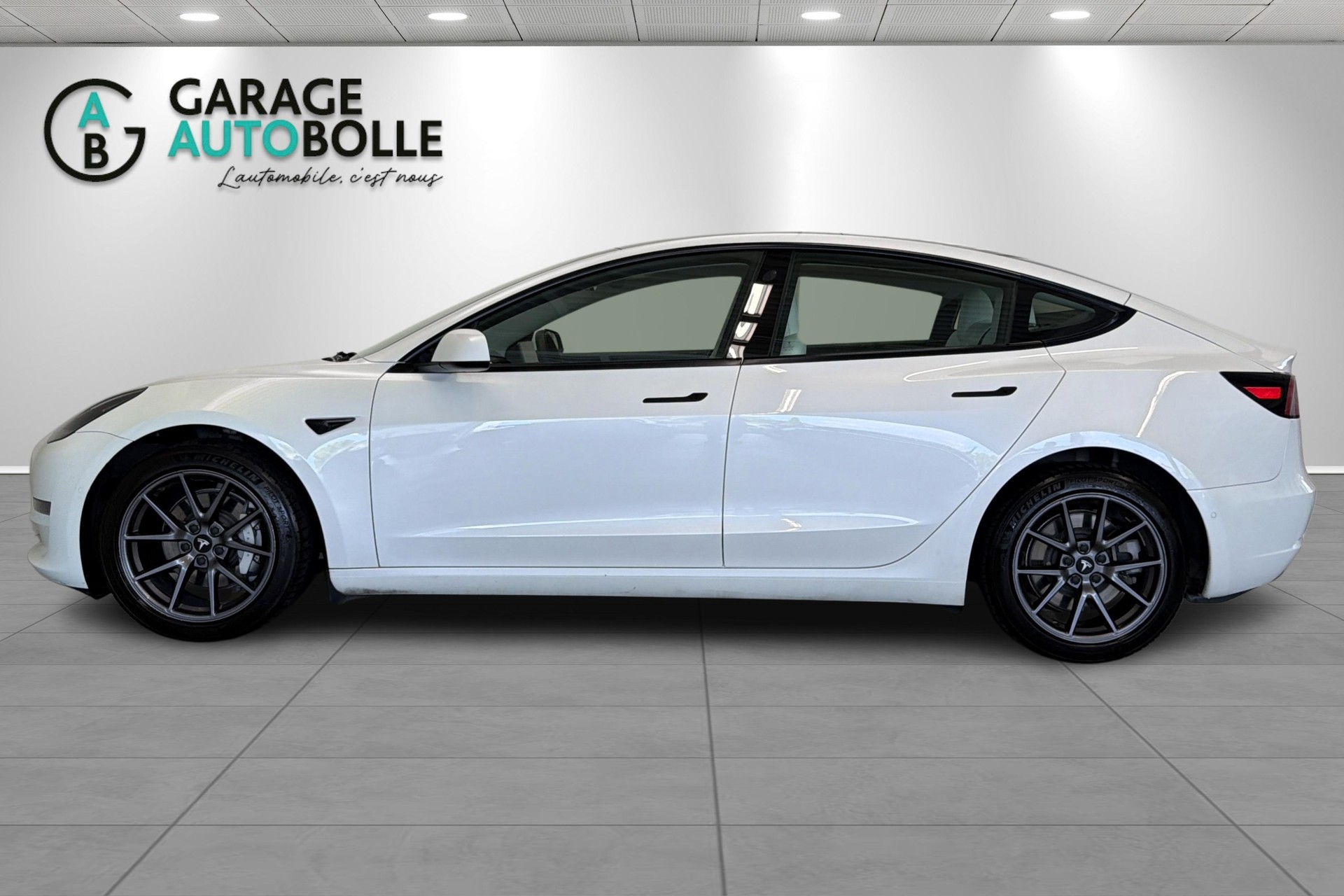 TESLA Model 3 Long Range Dual Motor AWD-image-6