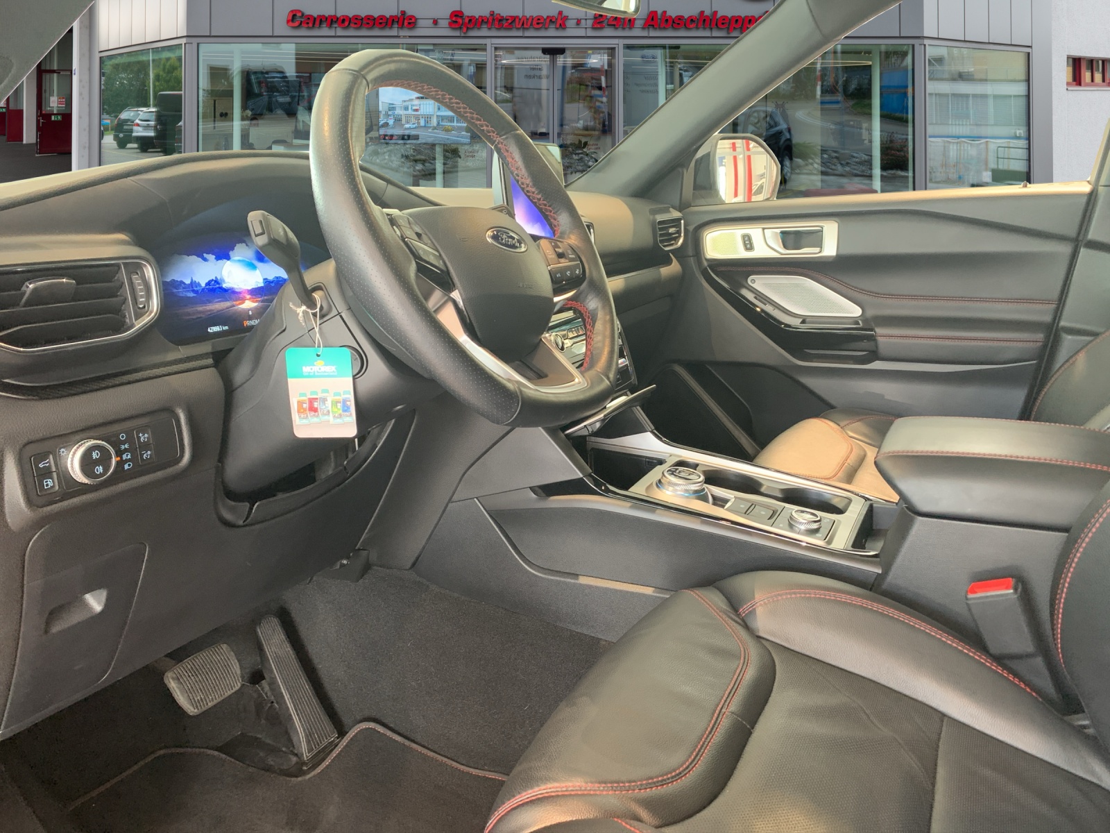 FORD Explorer 3.0 V6 Plug-in Hybrid ST-Line-image-6