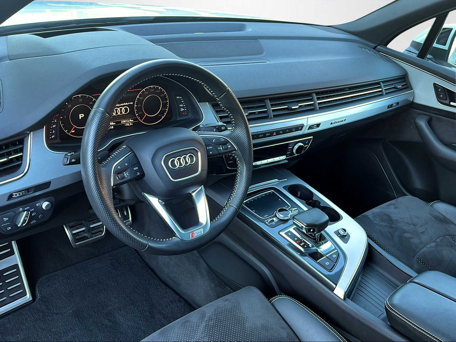 AUDI Q7 3.0 V6 TDI 272 quattro T-Tronic-image-10