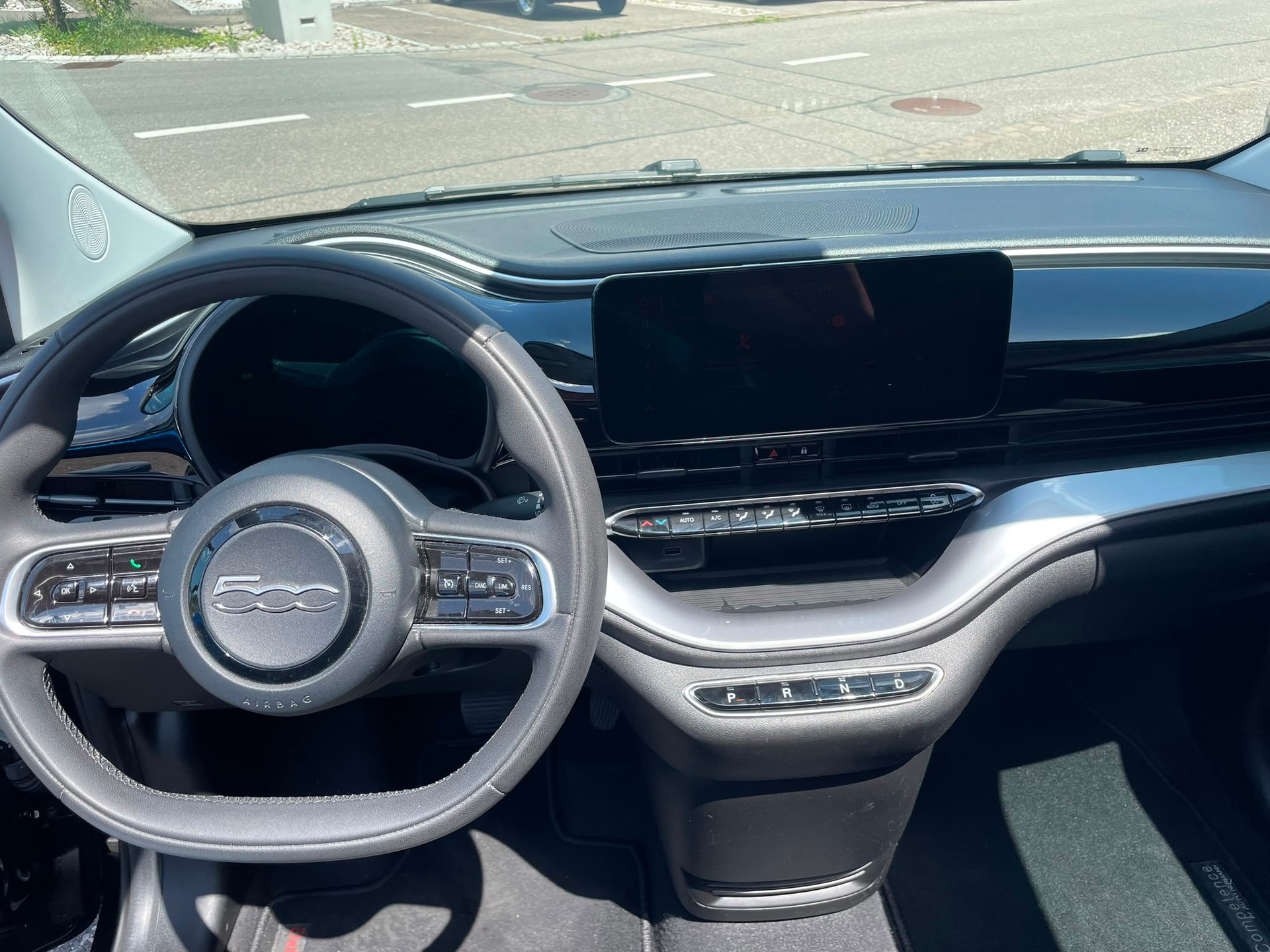 FIAT 500 electric 87 kW-image-5