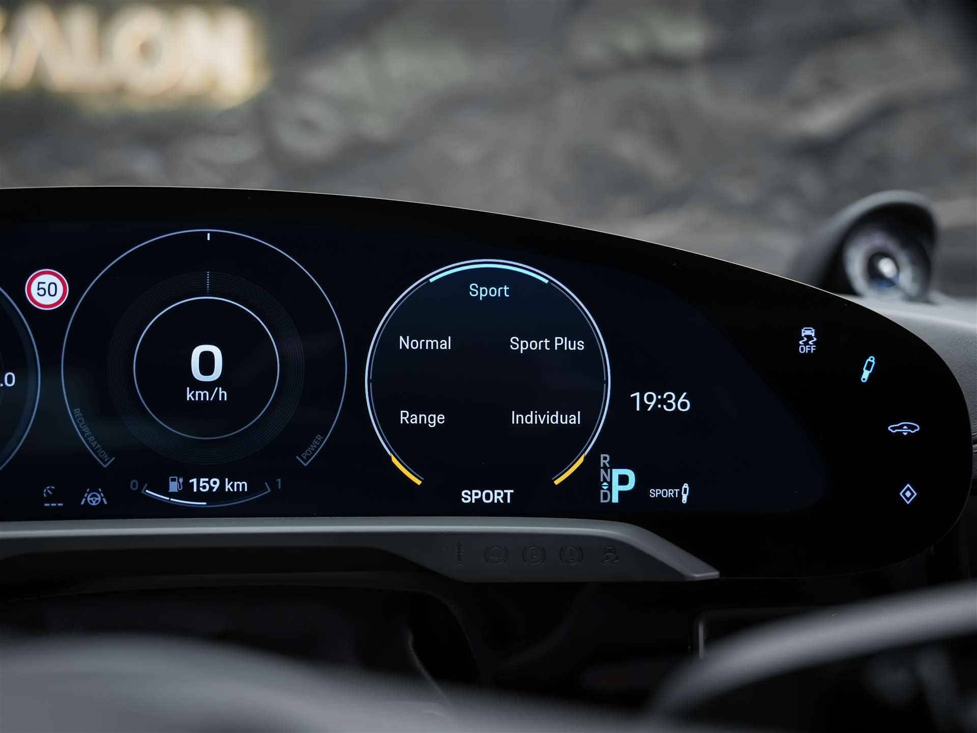 PORSCHE Taycan Turbo S *CH-Auto*Approved*Keramik*Bose*Chrono*-image-36