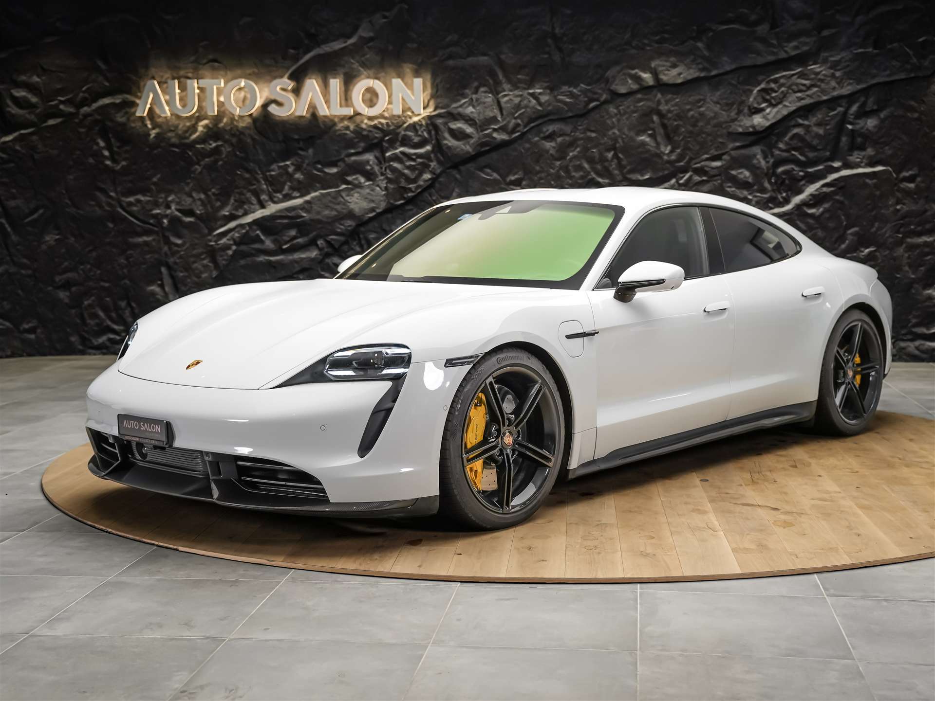 PORSCHE Taycan Turbo S *CH-Auto*Approved*Keramik*Bose*Chrono*-showroom-element-1