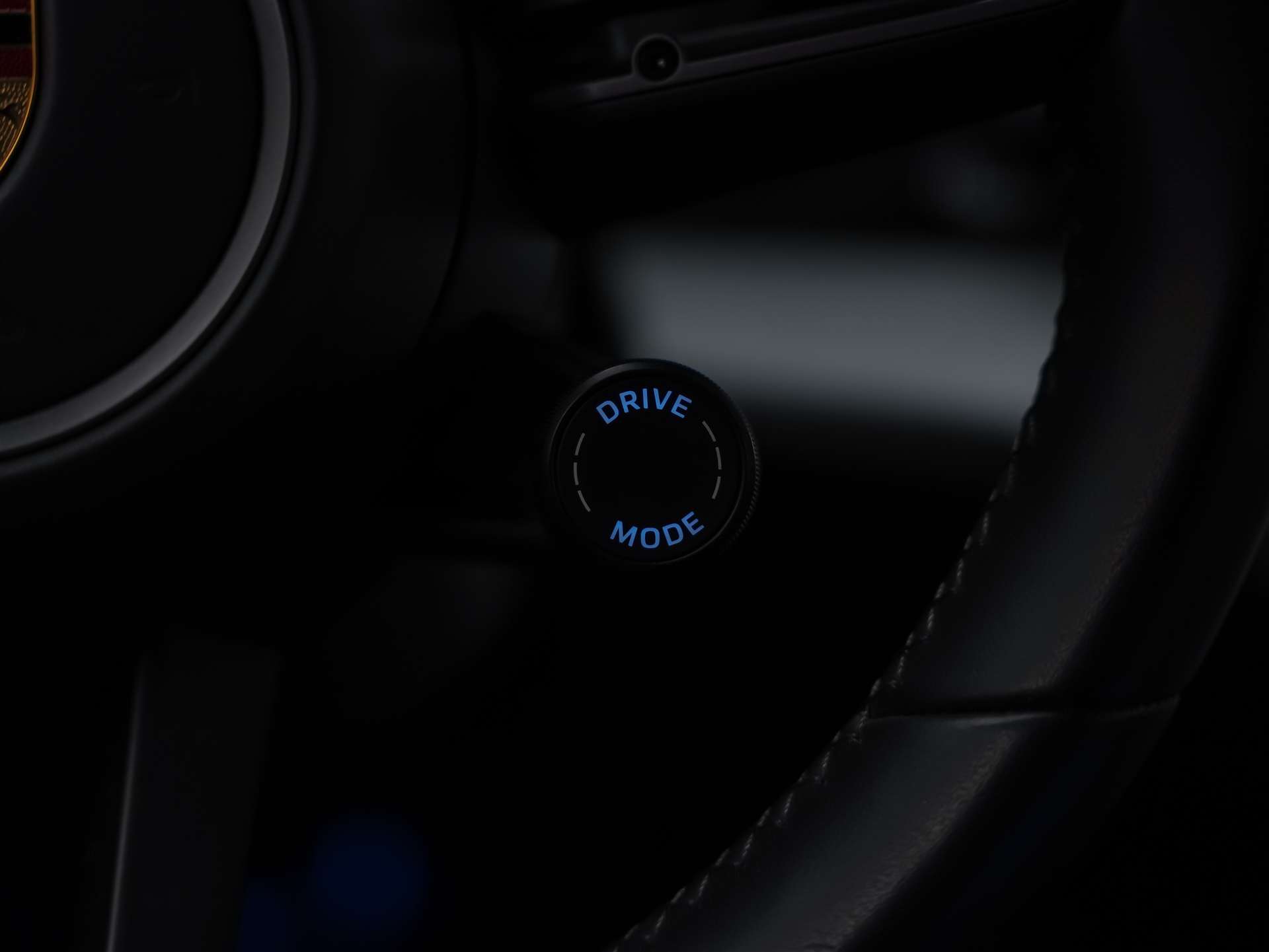PORSCHE Taycan Turbo S *CH-Auto*Approved*Keramik*Bose*Chrono*-image-34
