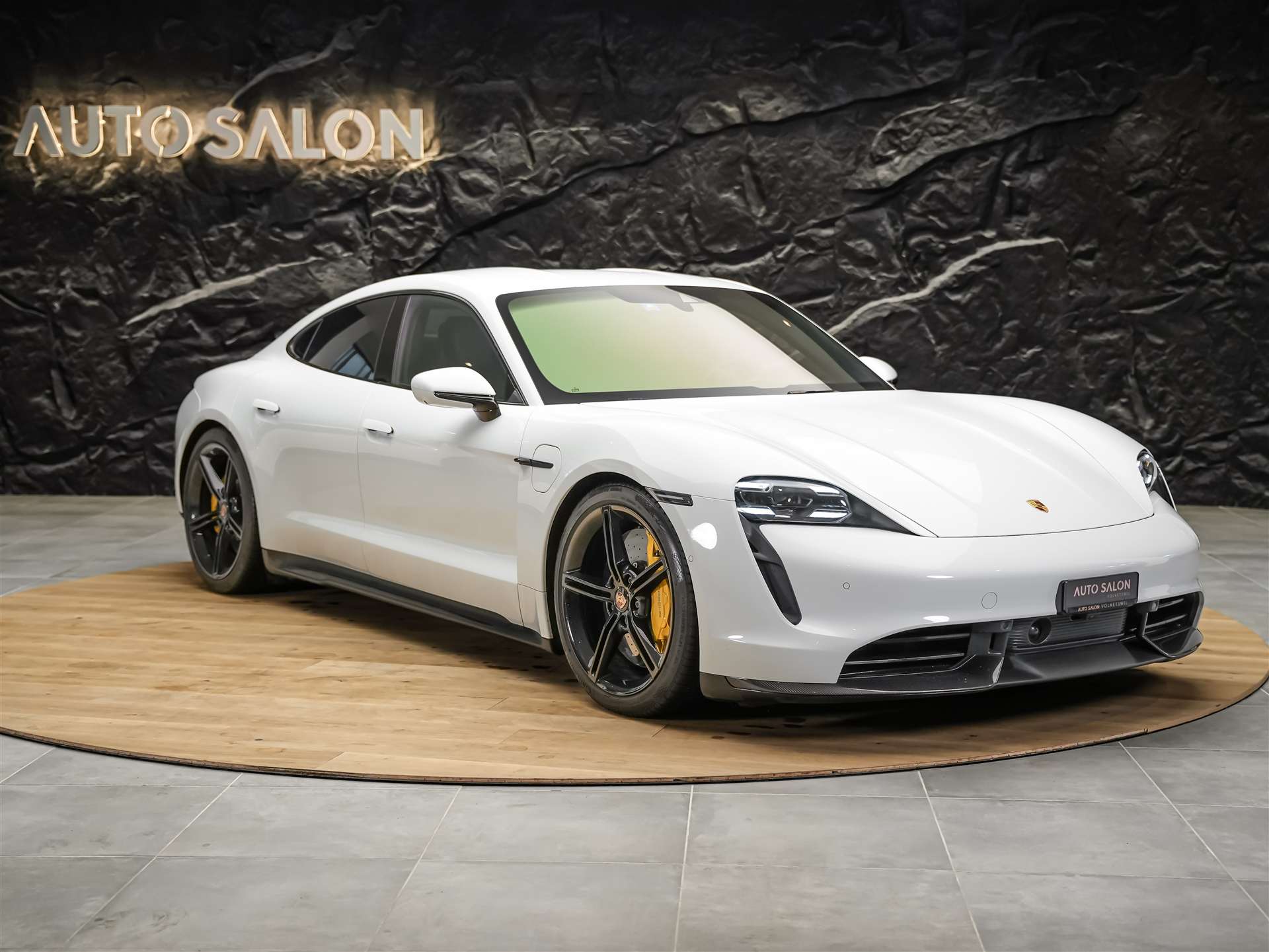 PORSCHE Taycan Turbo S *CH-Auto*Approved*Keramik*Bose*Chrono*-image-6