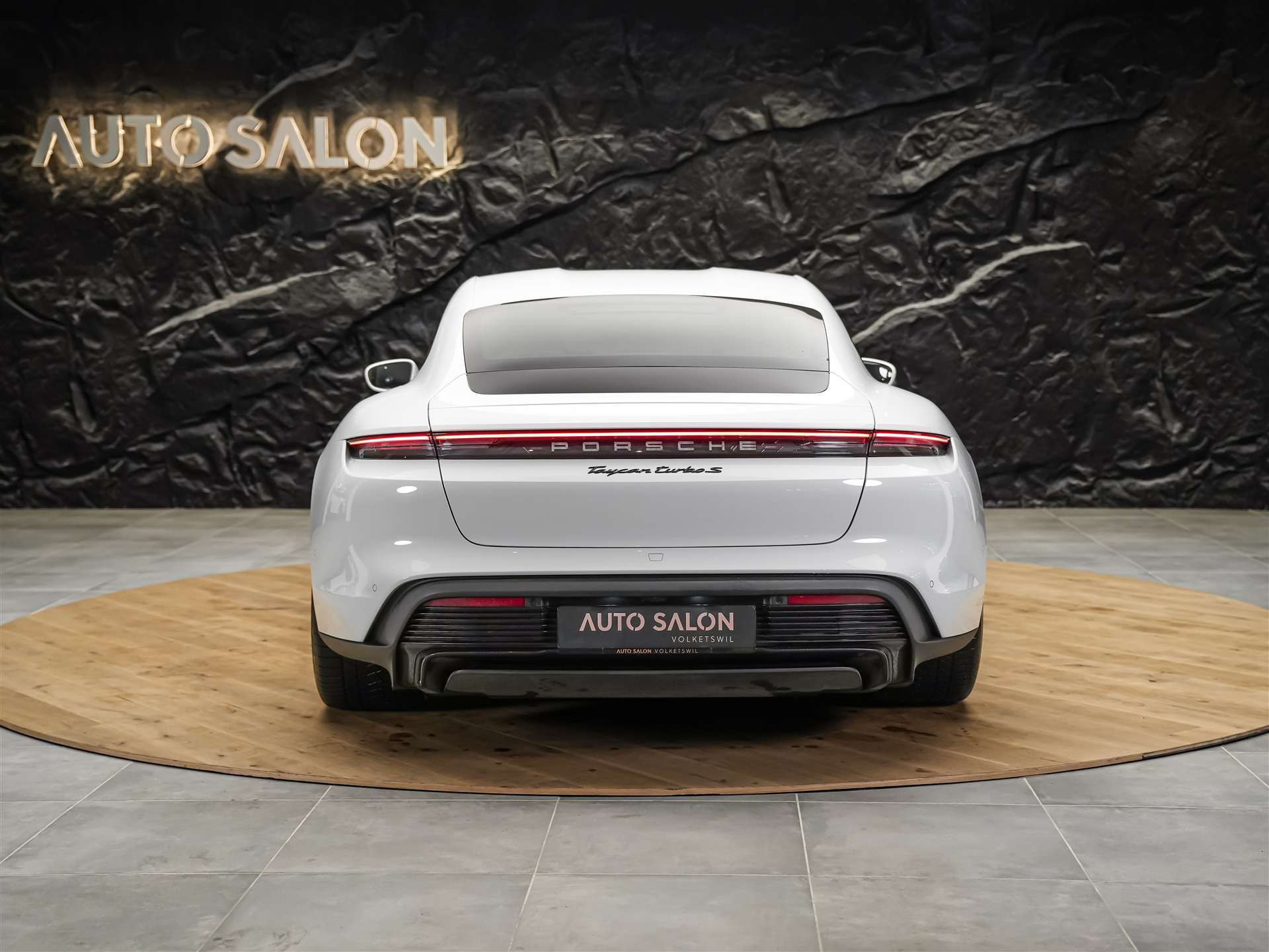 PORSCHE Taycan Turbo S *CH-Auto*Approved*Keramik*Bose*Chrono*-image-4