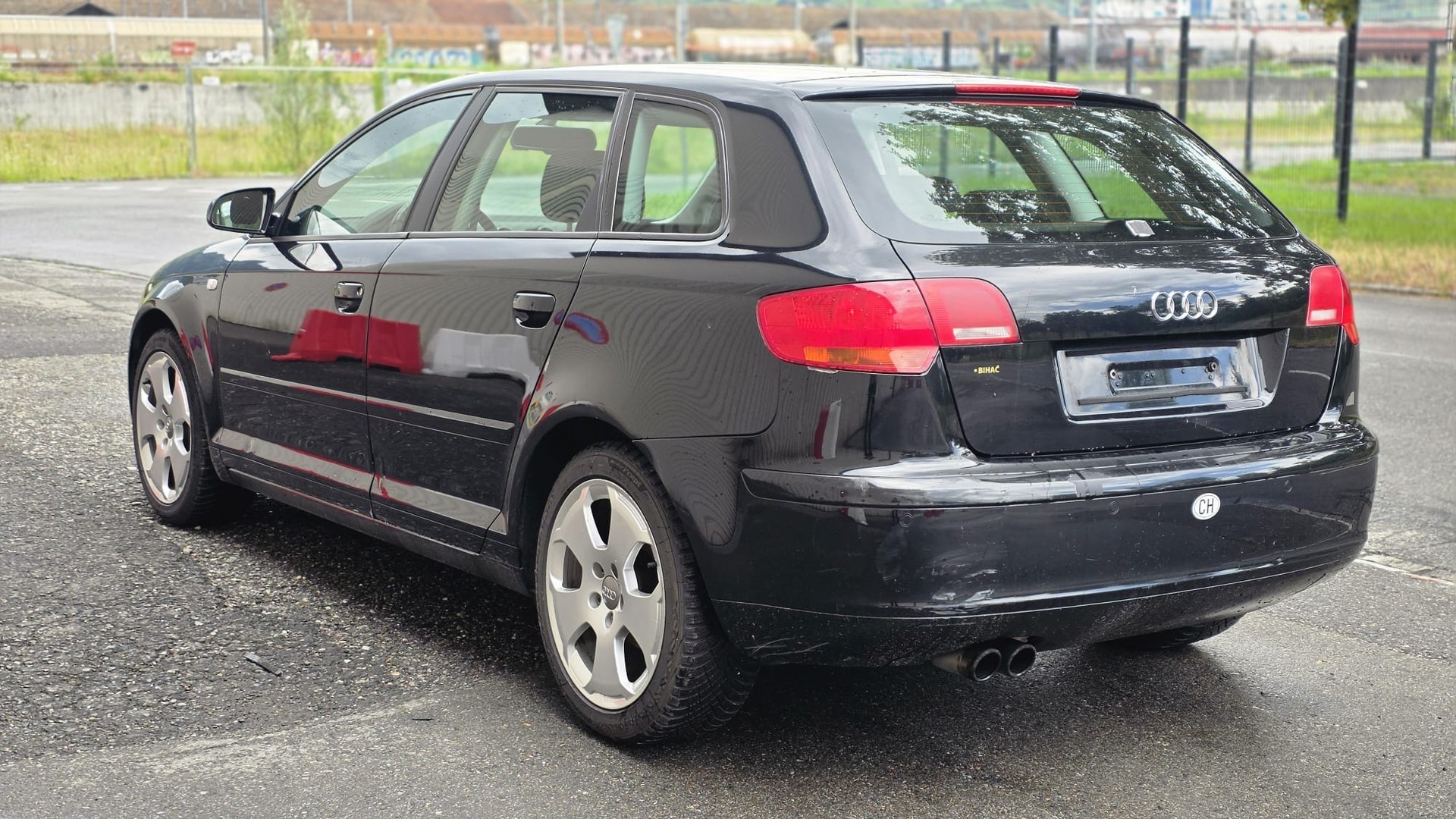 AUDI A3 Sportback 1.8 Turbo FSI Attraction-image-3