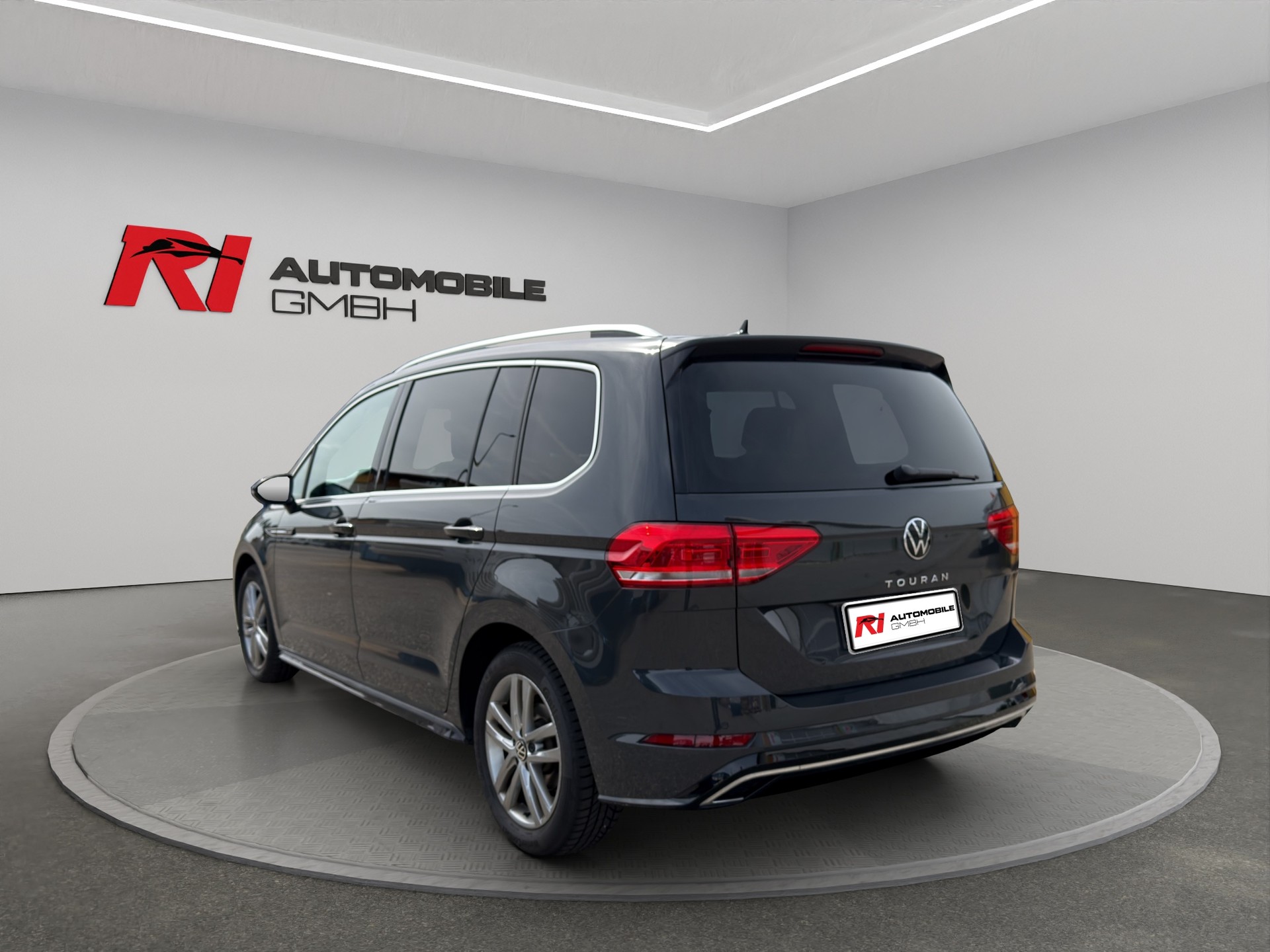 VW Touran 1.5 TSI EVO *R-LINE* Highline DSG-image-6