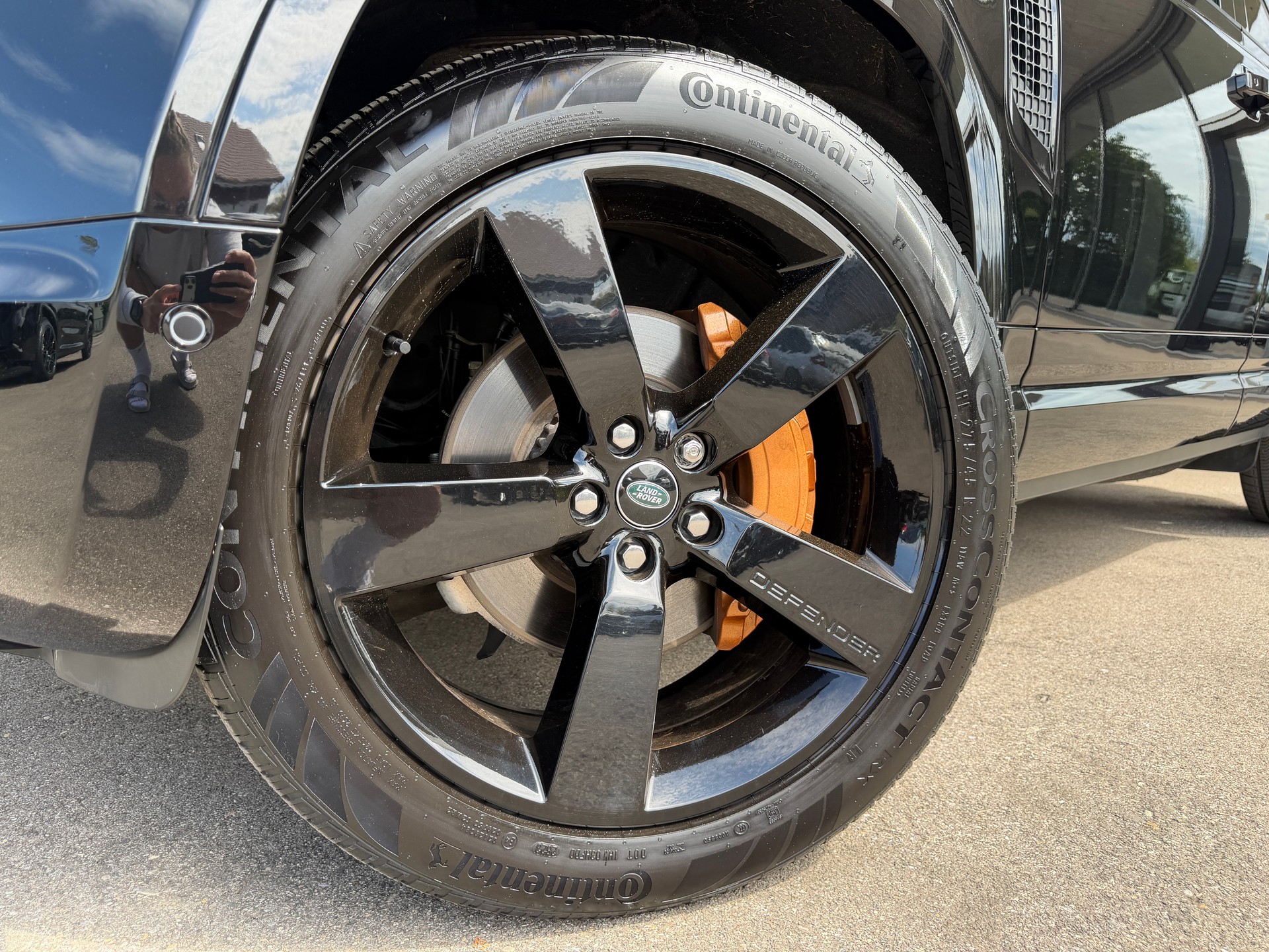 LAND ROVER Defender 110 3.0 D I6 300 X-Dynamic SE AWD AT8-image-9