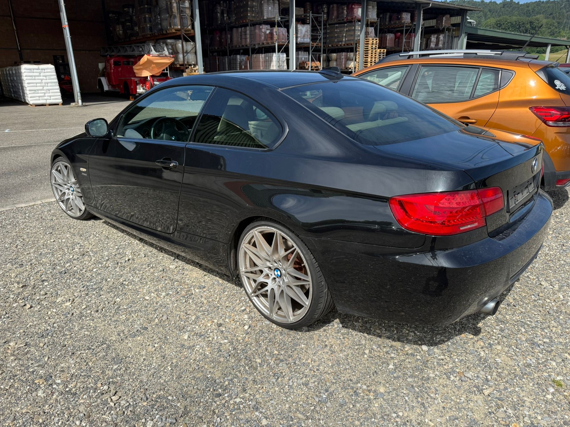 BMW 335i xDrive Coupé Steptronic *N55B30A*-showroom-element-3