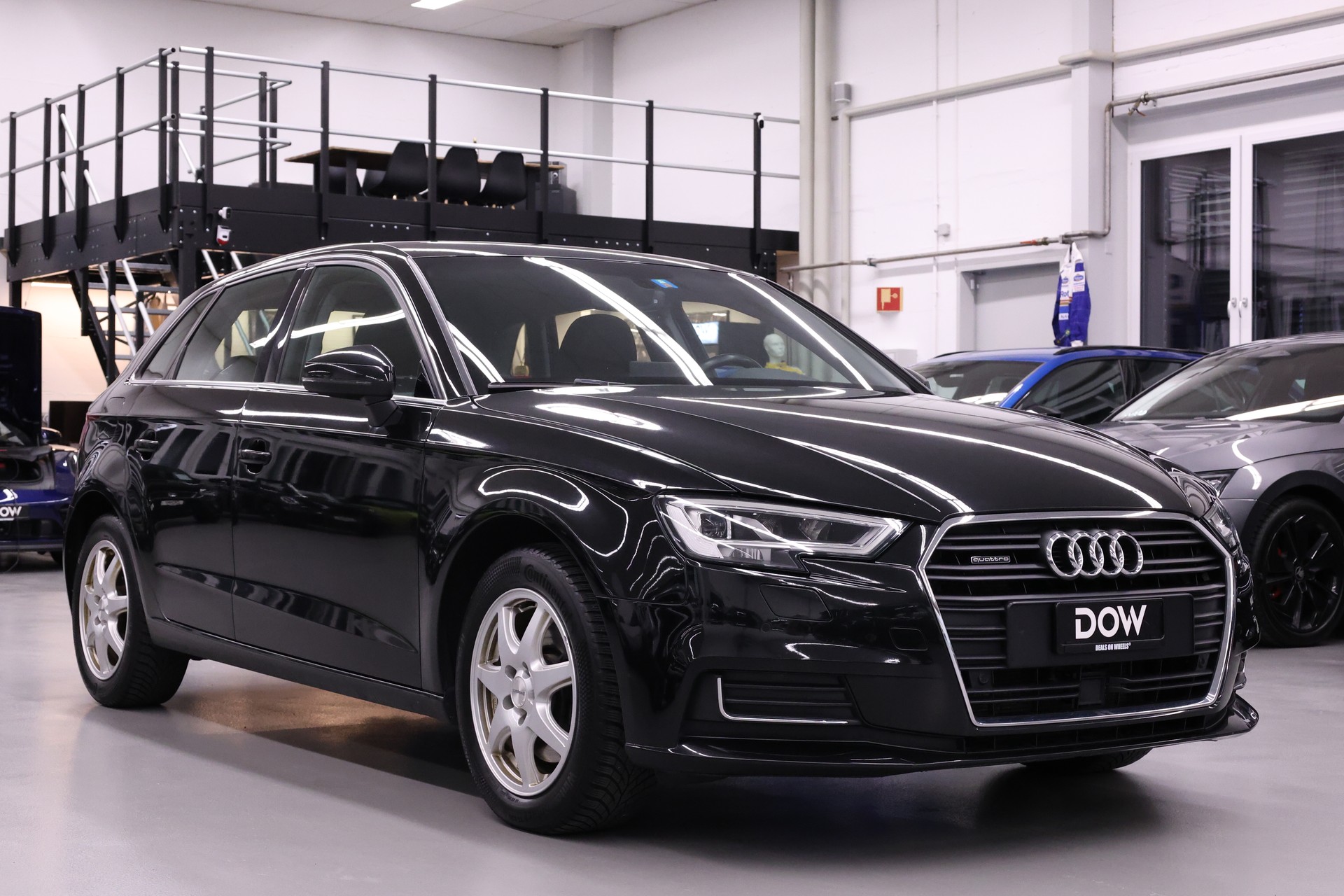 AUDI A3 Sportback 2.0 T FSI Design qu. S-Tronic-showroom-element-1