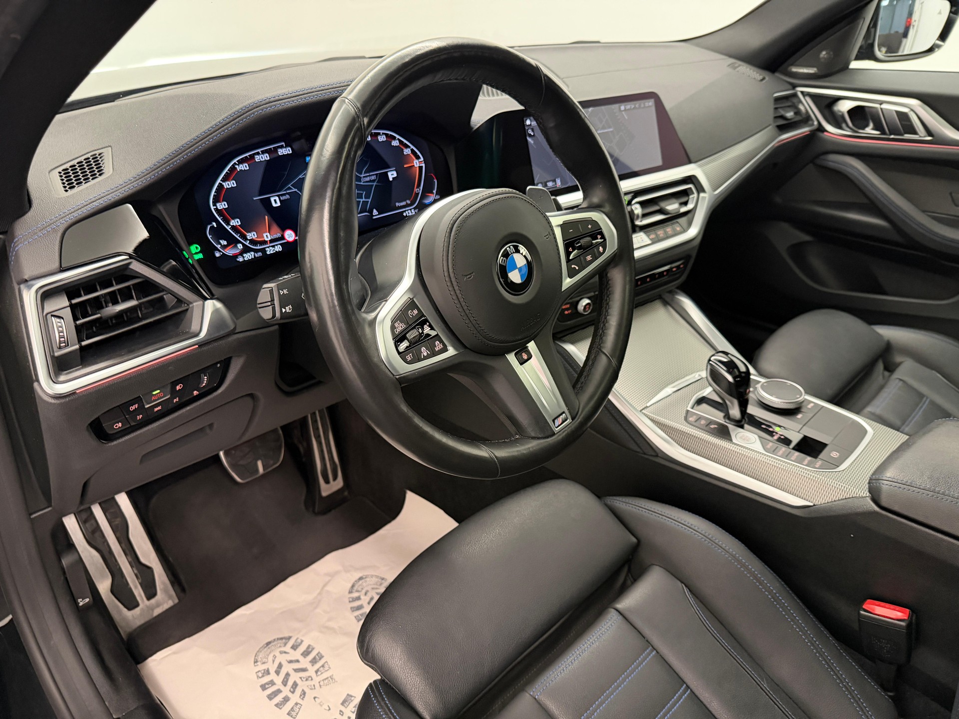 BMW M440i xDrive Gran Coupé-image-9