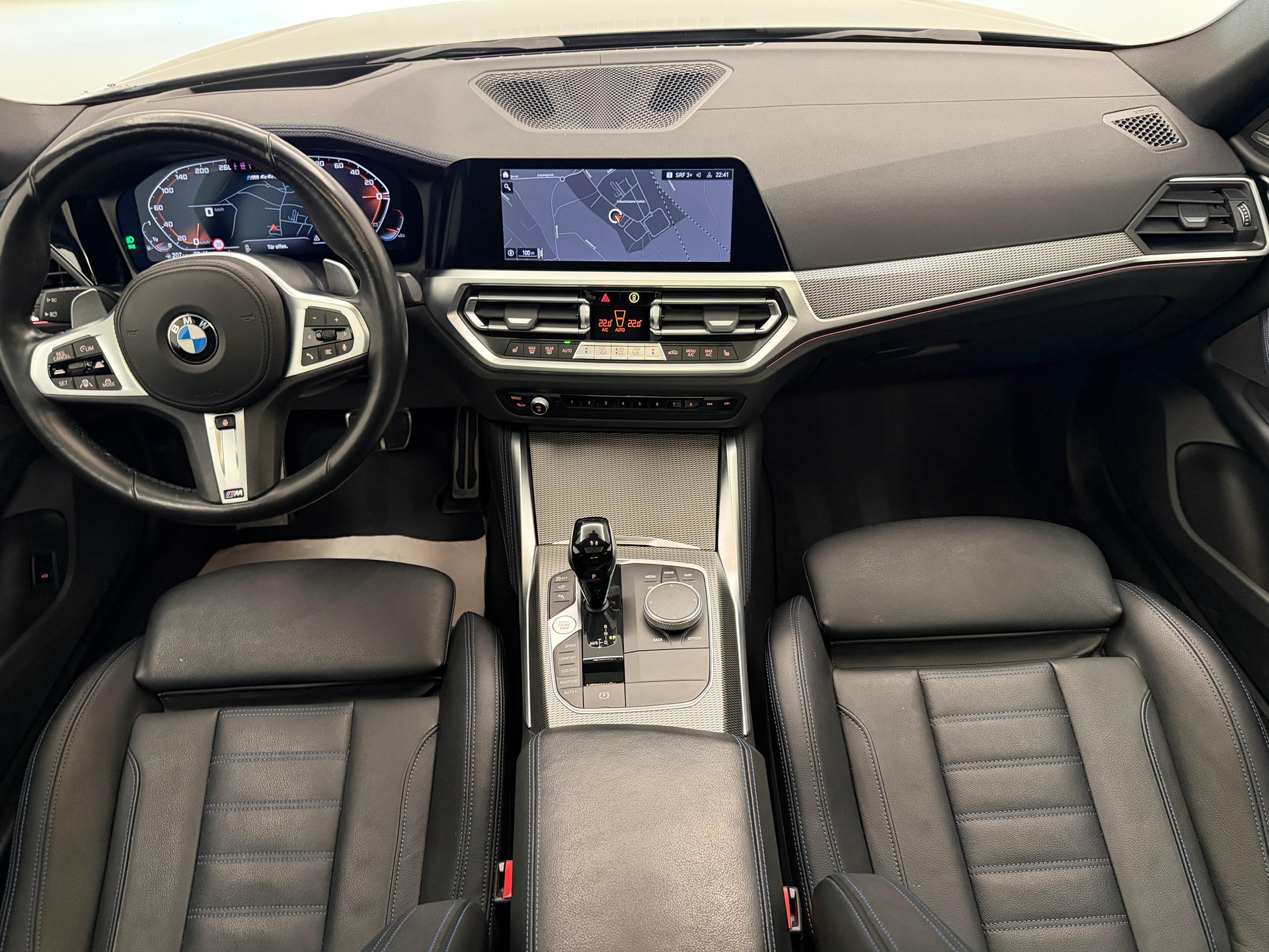 BMW M440i xDrive Gran Coupé-image-12