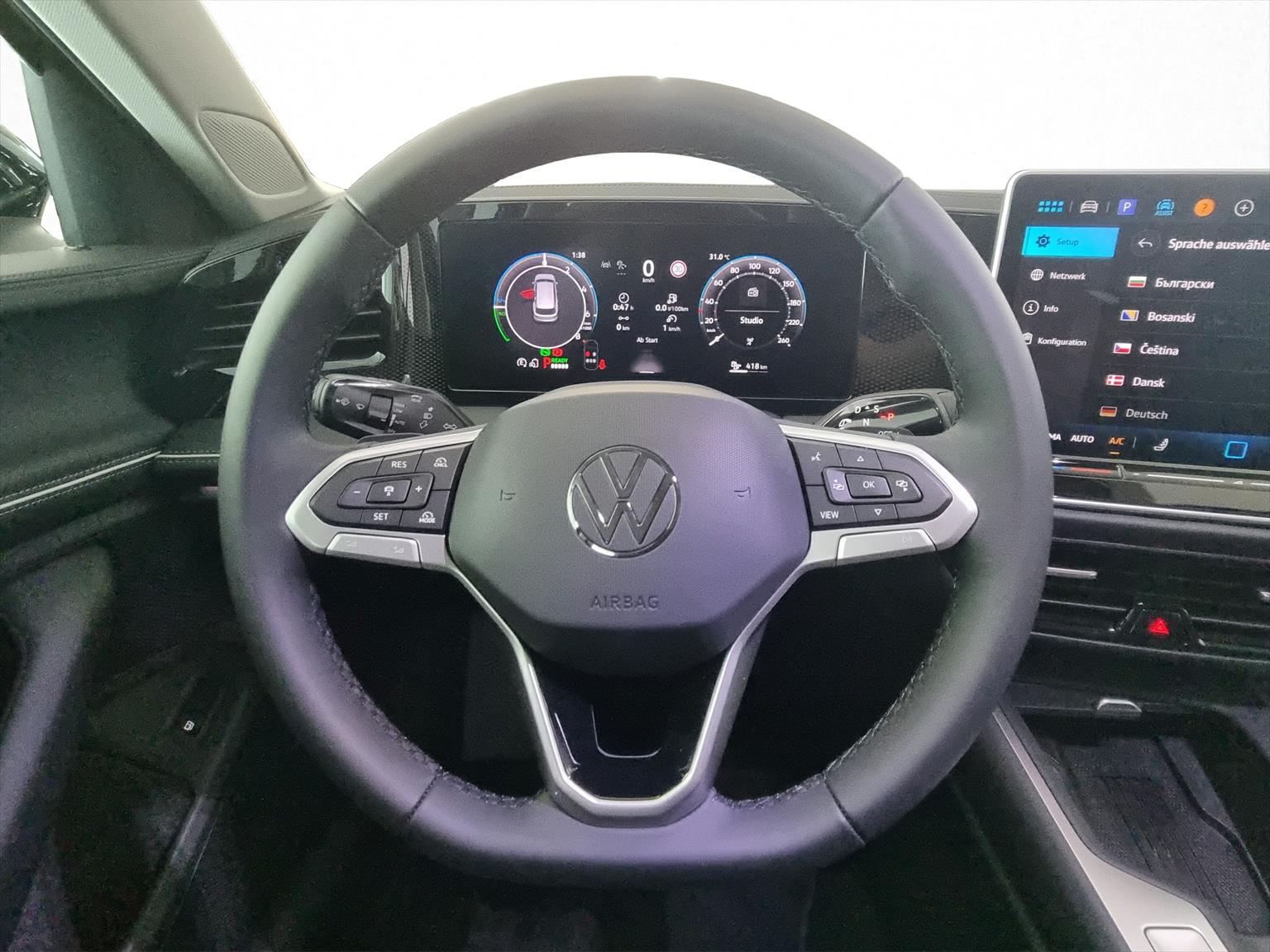 VW Passat Variant 1.5 TSI evo2 PHEV Business-image-8