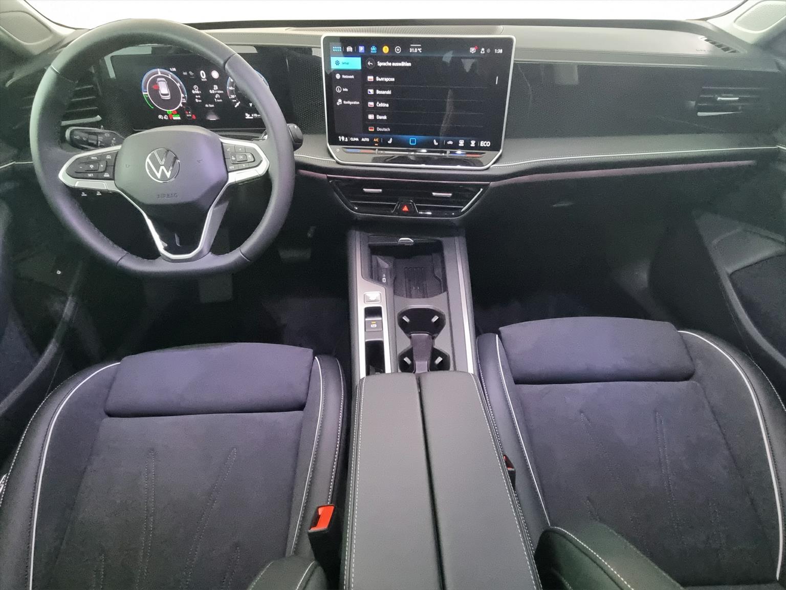 VW Passat Variant 1.5 TSI evo2 PHEV Business-image-7
