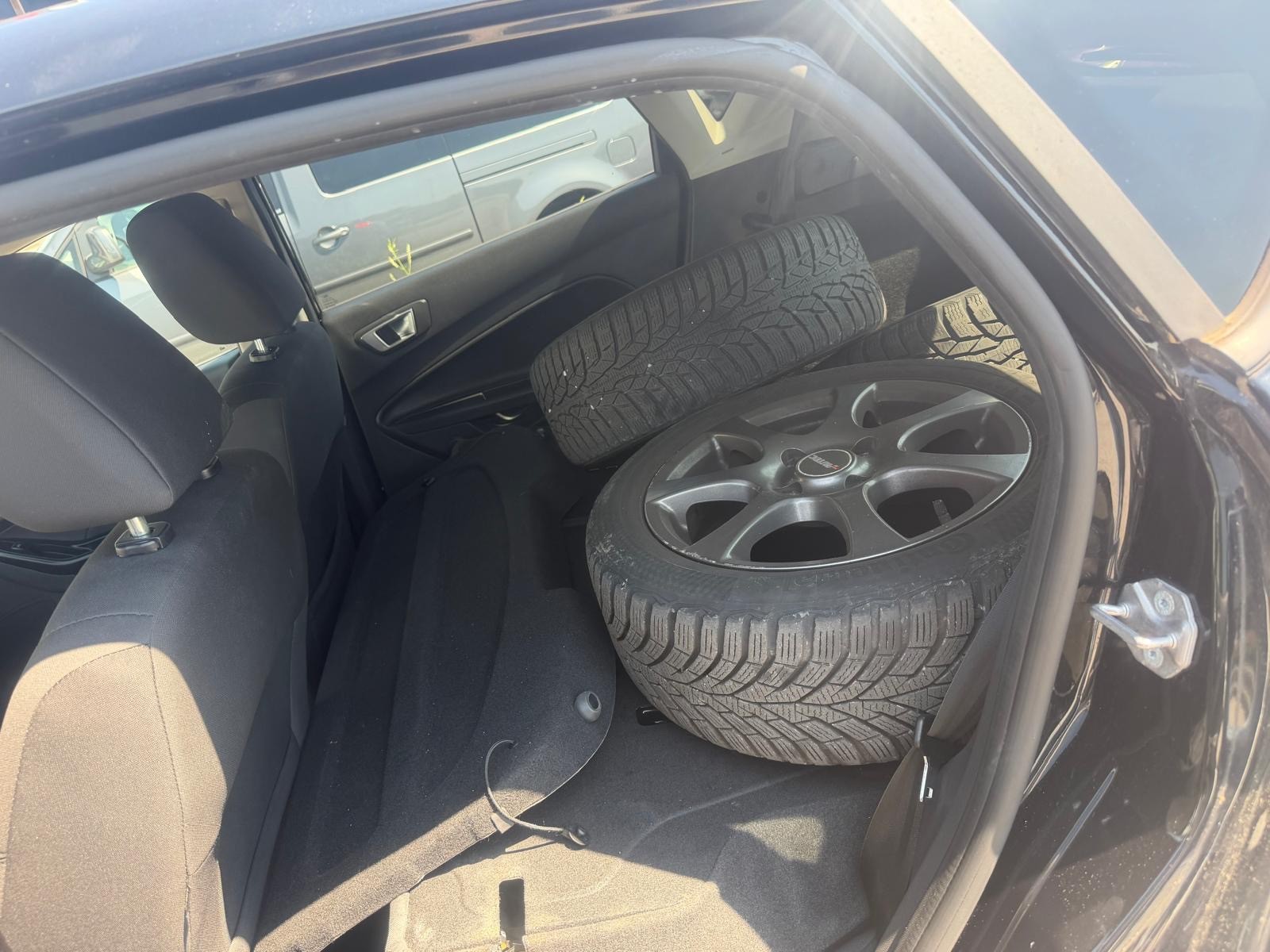 FORD Fiesta 1.0 SCTi Trend PowerShift-image-7