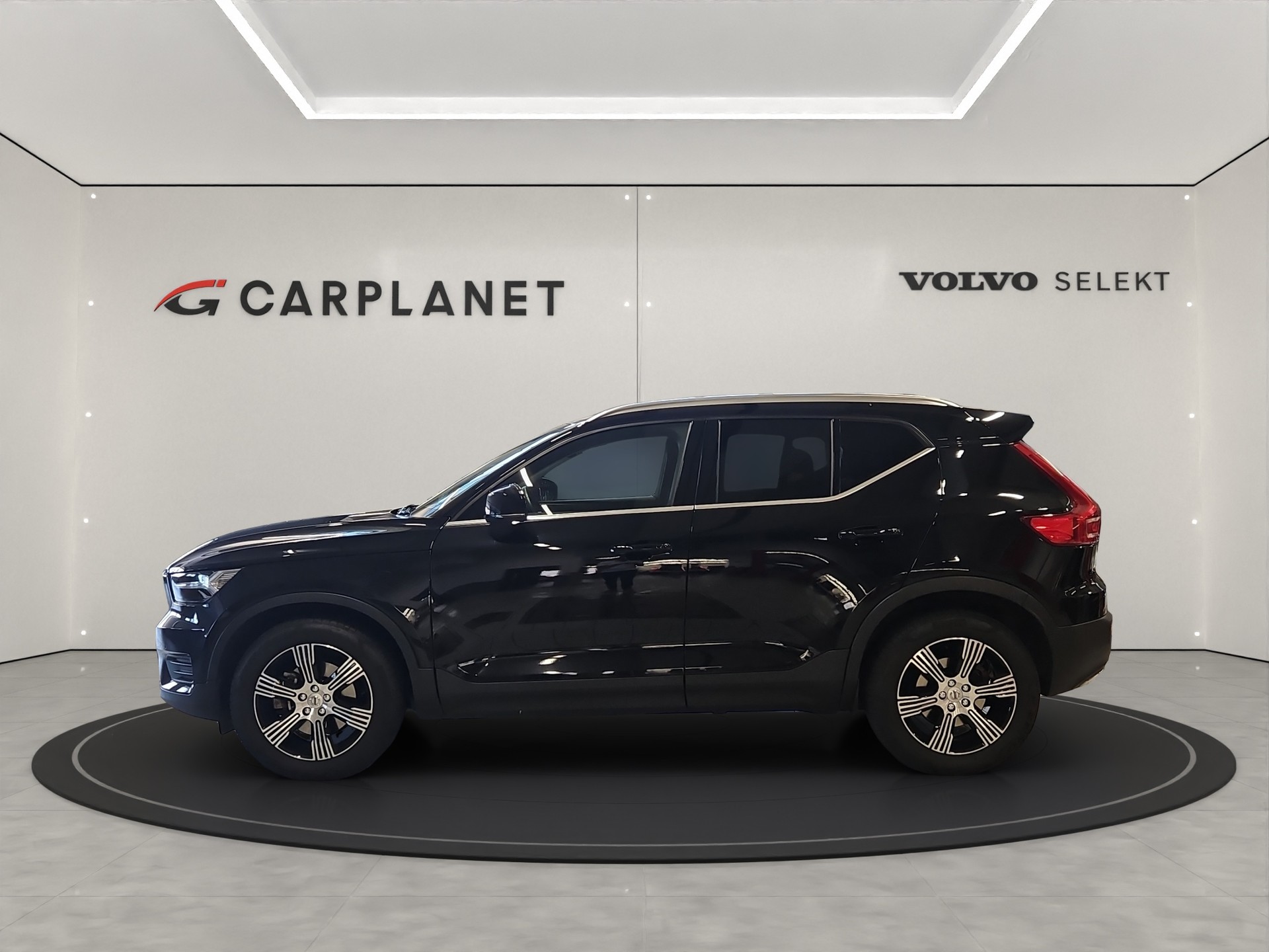 VOLVO XC40 2.0 T4 Inscription AWD-showroom-element-1