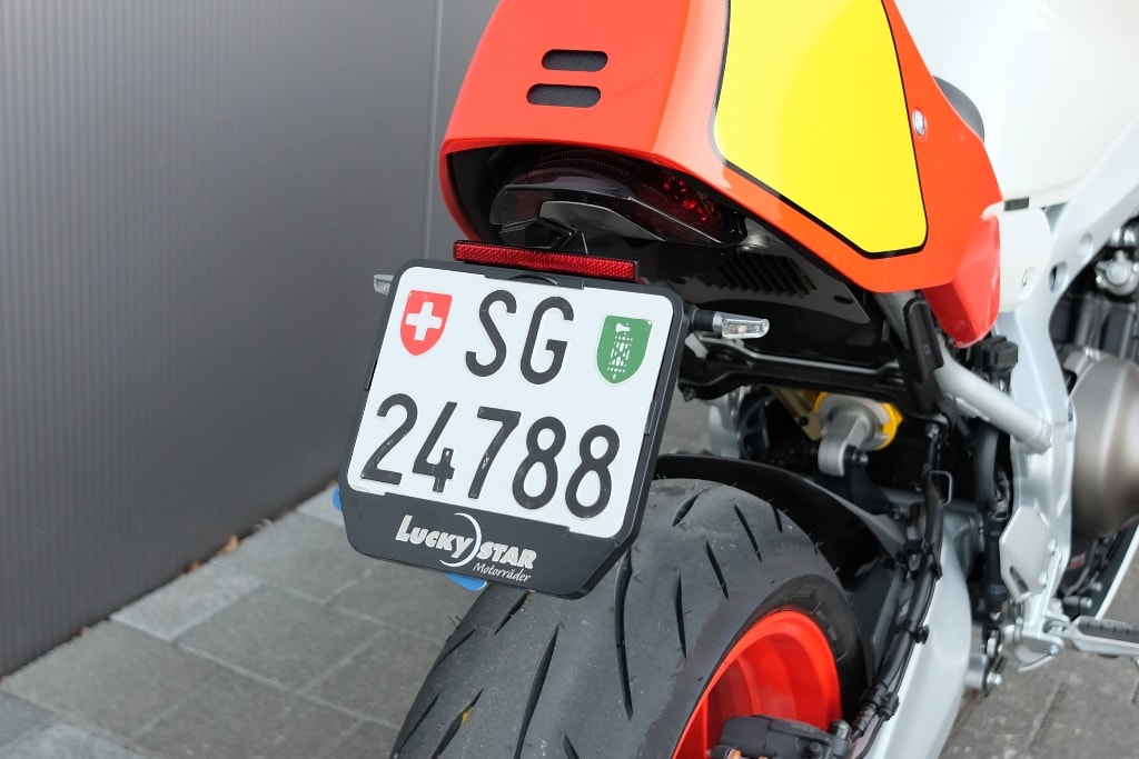 YAMAHA XSR 900 GP ABS-image-1