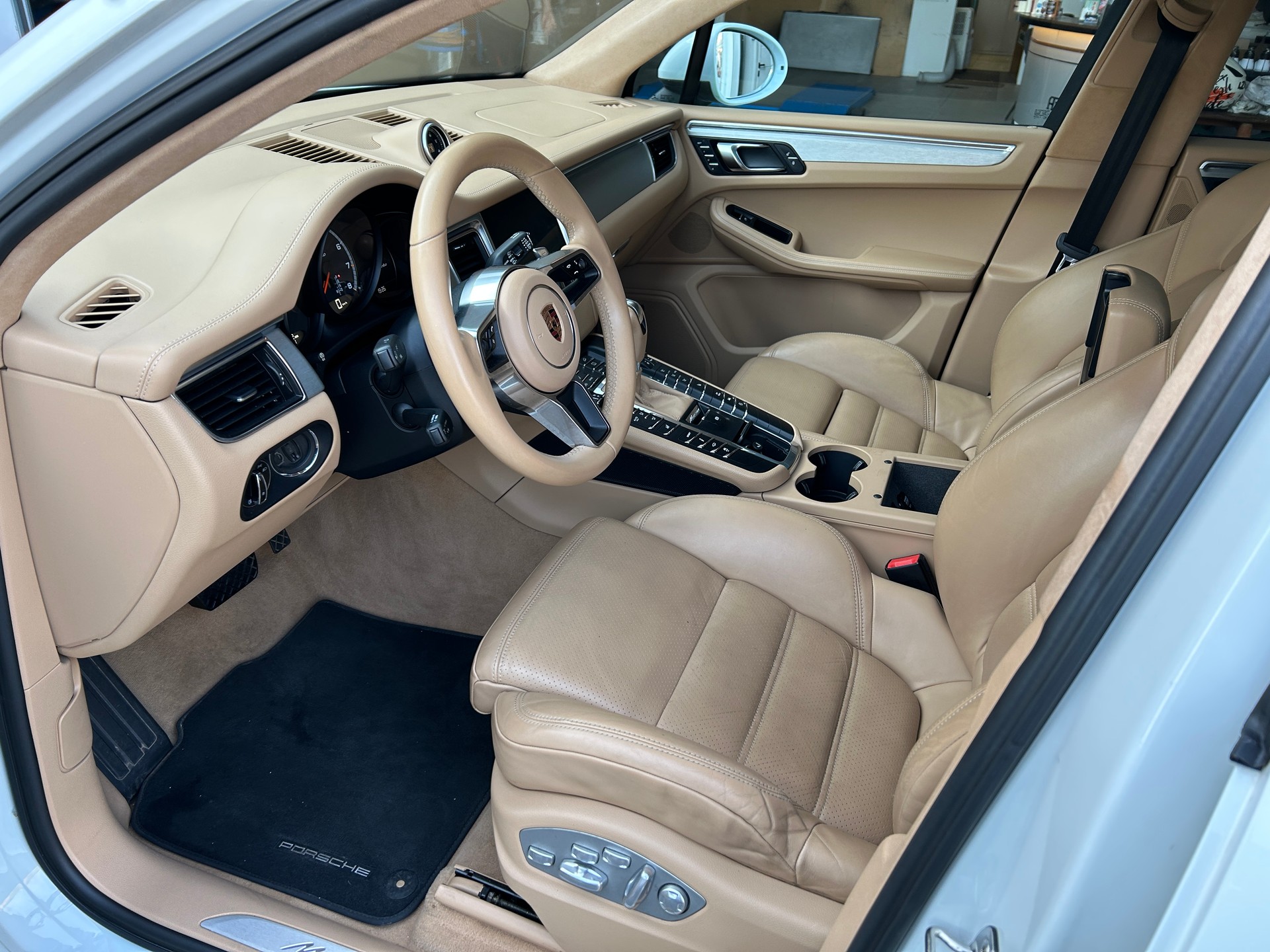 PORSCHE Macan 3.6 V6 Turbo PDK " BVA DEFECTUEUX " VENDU DANS L'ETAT Tél 079 611 65 33-image-9