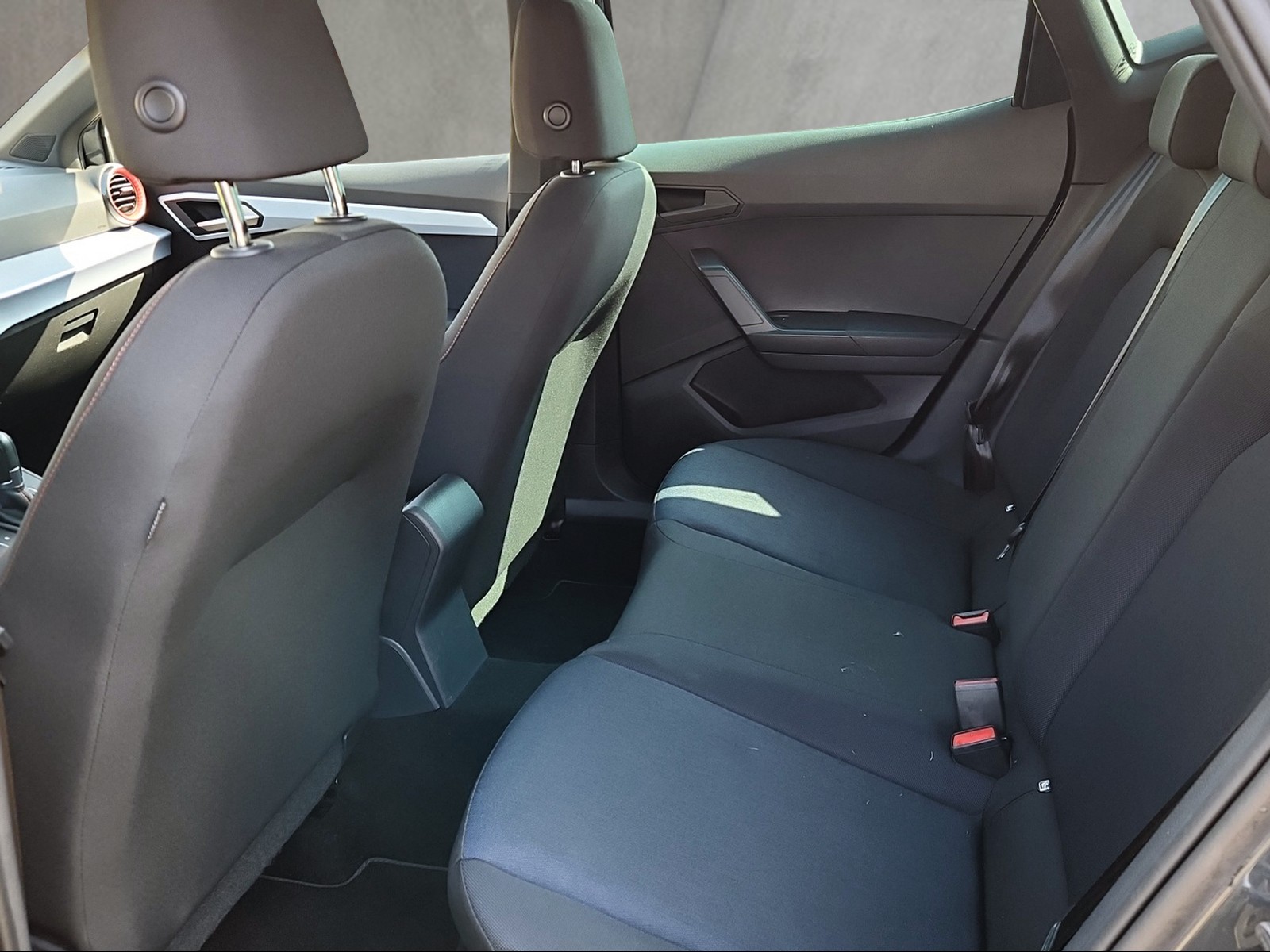 SEAT Ibiza 1.0 EcoTSI Hola FR DSG-image-11