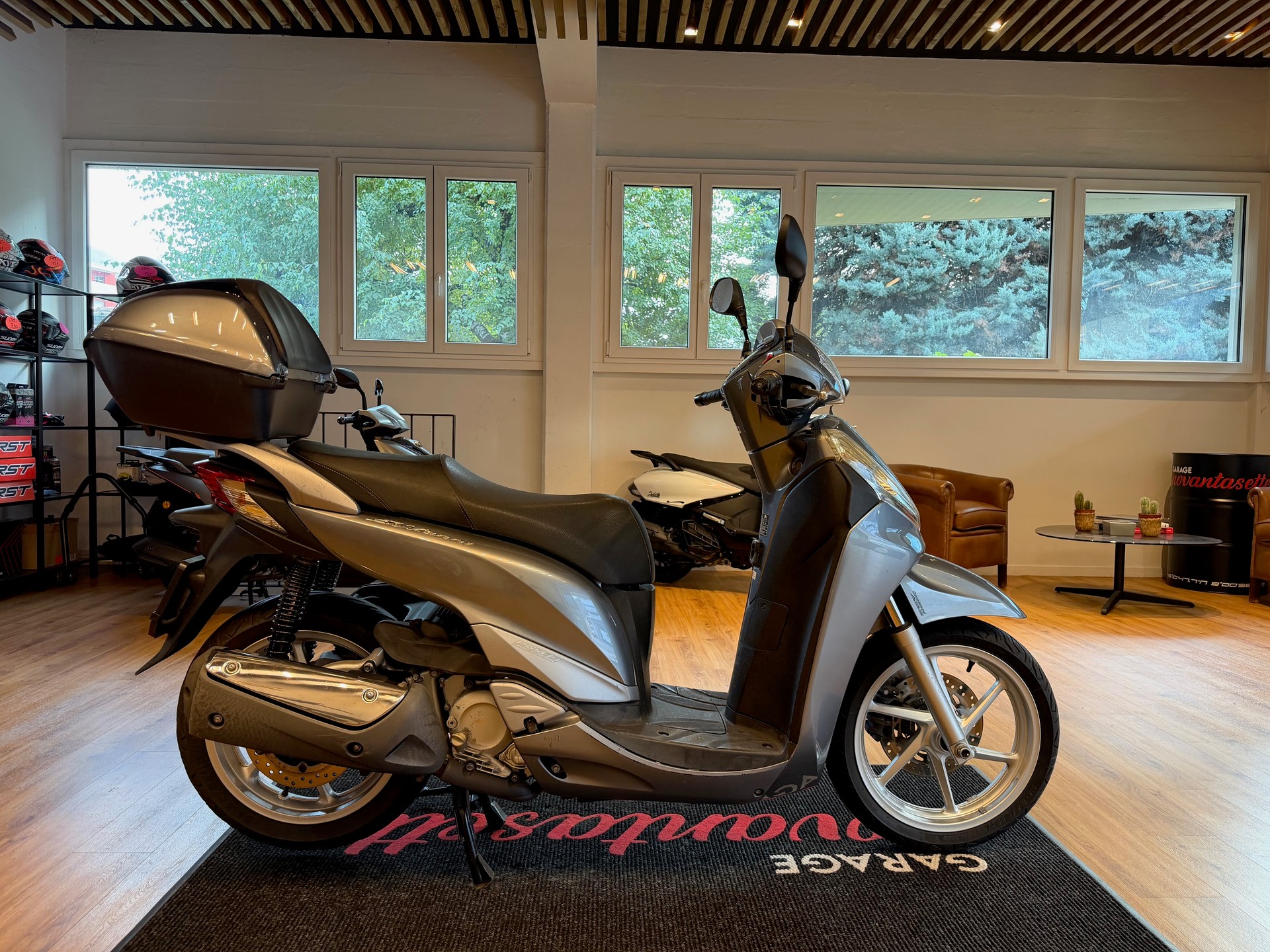 HONDA SH 300 i ABS-image-2