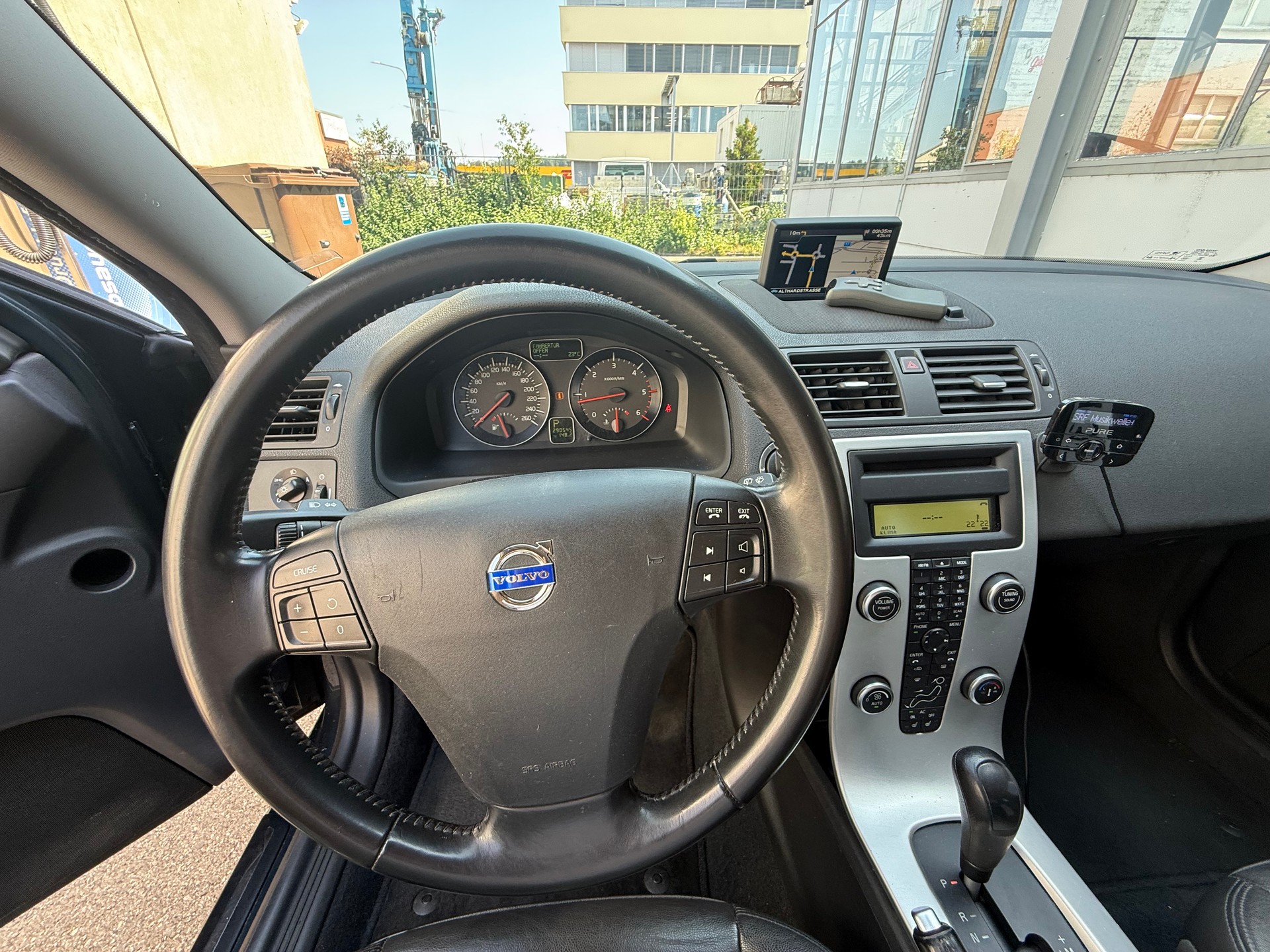 VOLVO V50 D3 Summum Geartronic *Lederausstattung *Sitzheizung *Tempomat *Freisprechanlage-image-10