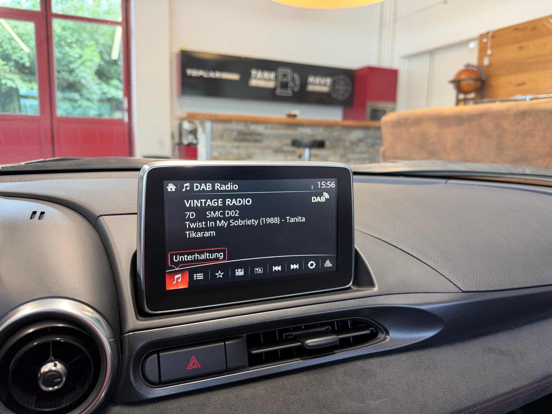 FIAT 124 Spider 1.4 TB Abarth-image-24