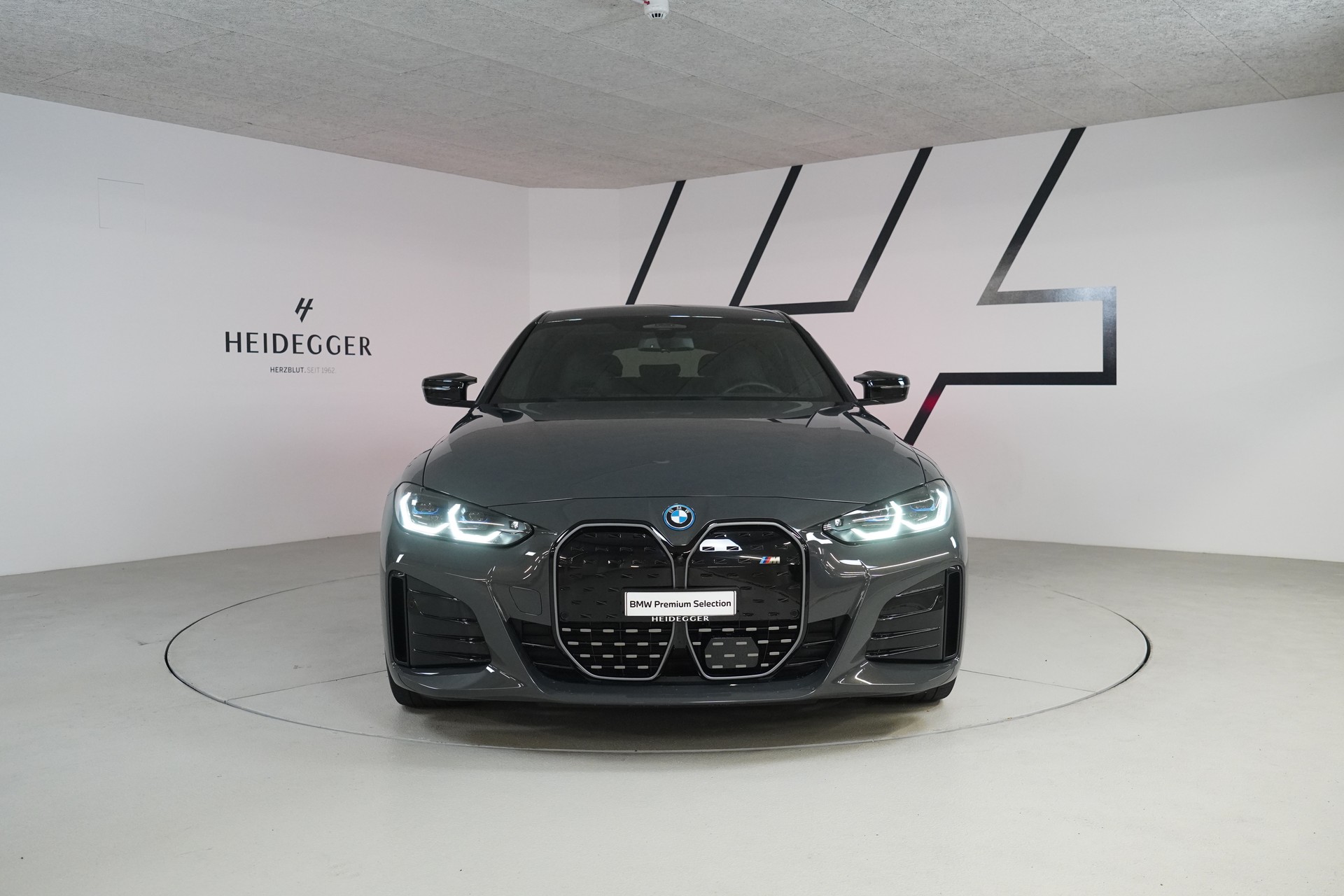 BMW i4 M50 M Sport Pro-showroom-element-2