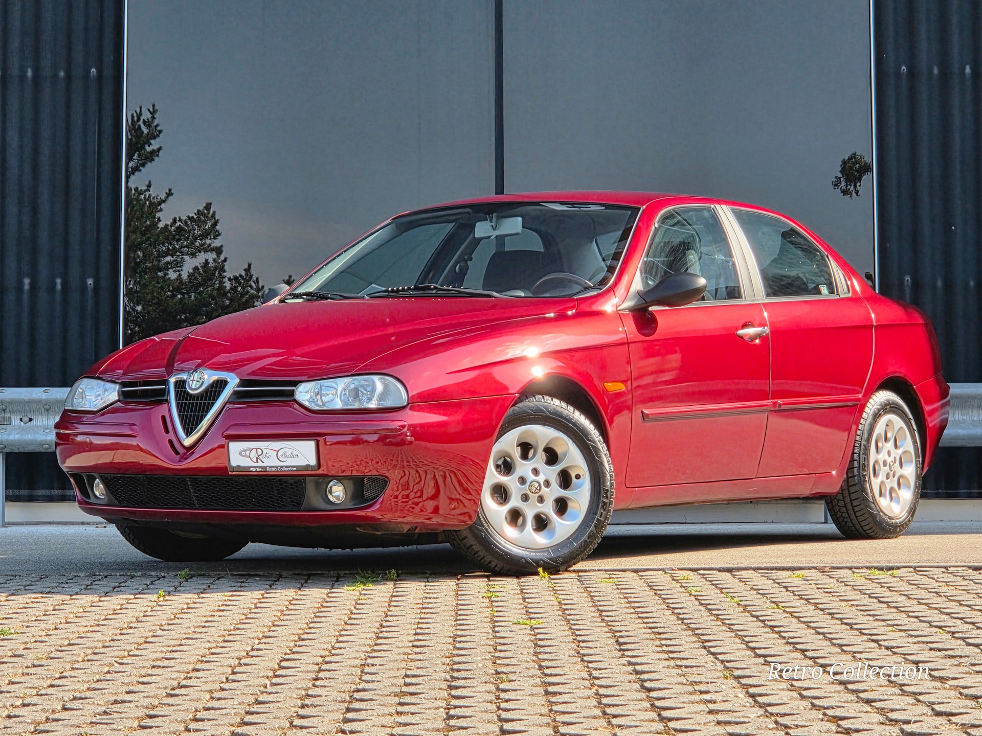 ALFA ROMEO 156 2.0 TS 16V - voiture CH - excellent état - carnet de services - courroie de distribution récente - expertisée déc. 2025.