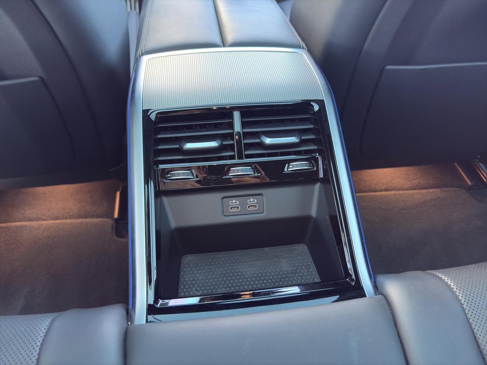 BMW M850i xDrive Gran Coupé-image-18