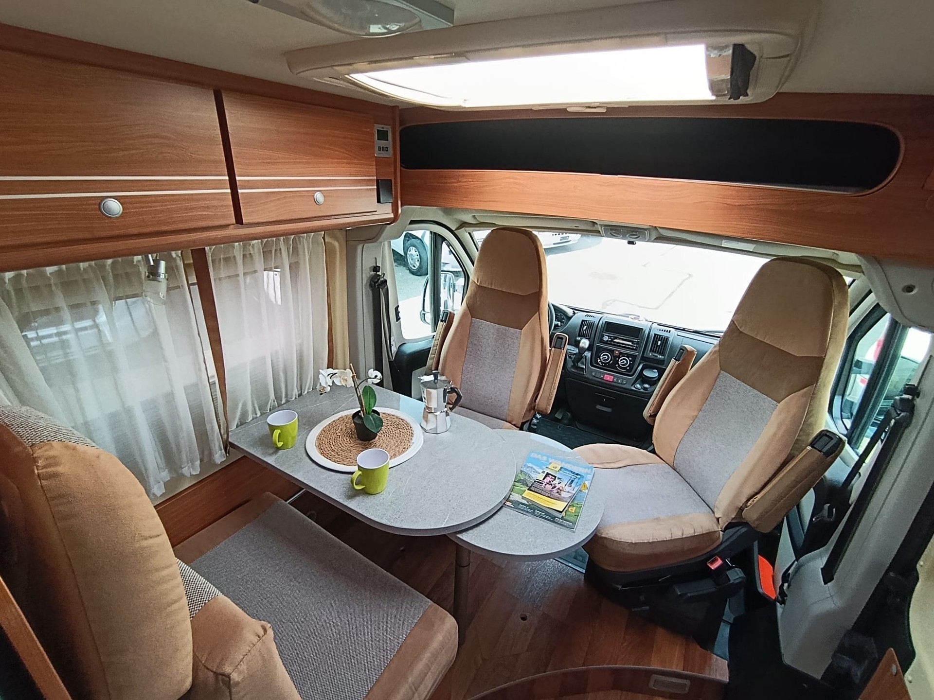 PÖSSL Campscout ***Die Königsklasse der Campervans***-image-12